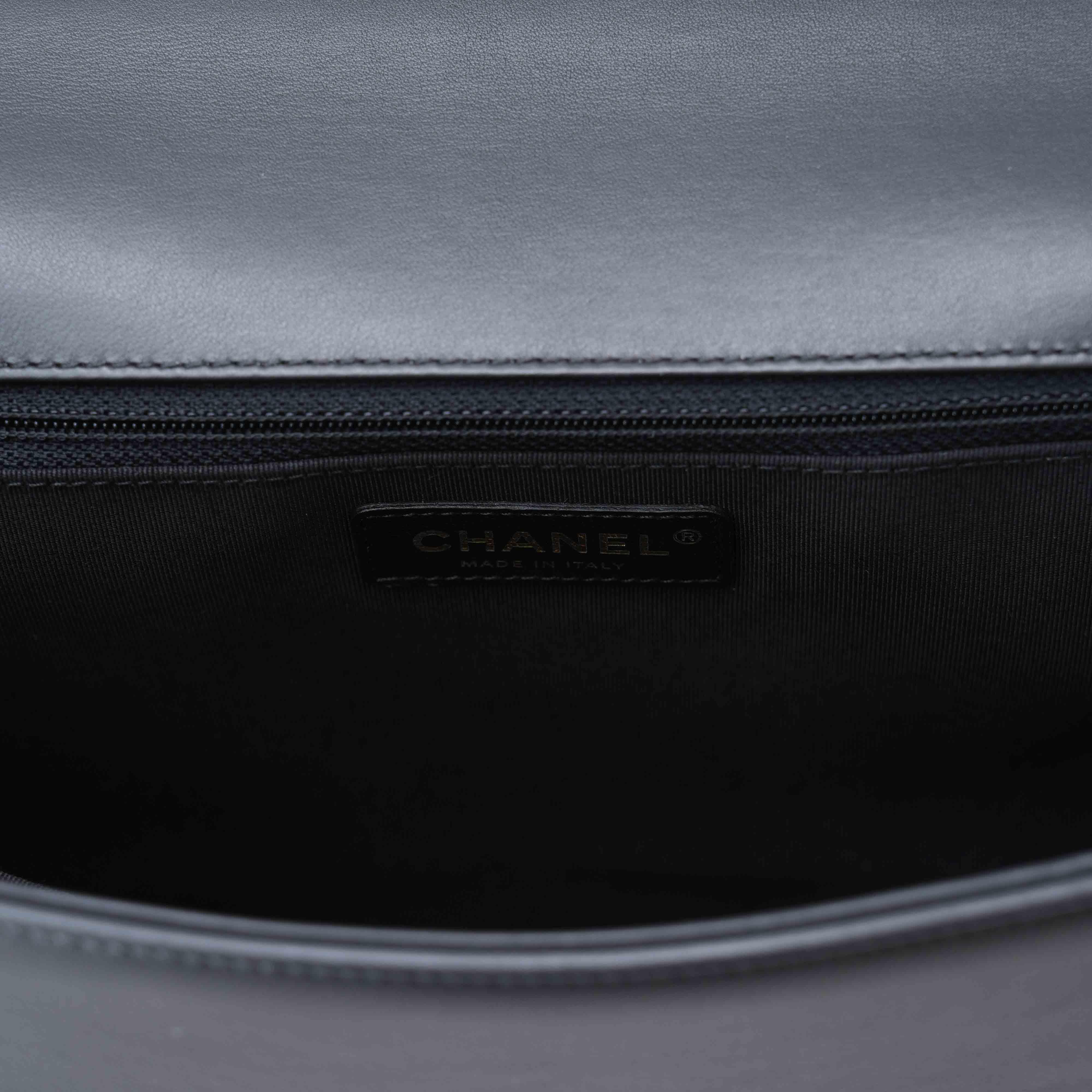 CHANEL(USED)샤넬 램스킨 보이샤넬 라지 플랩백