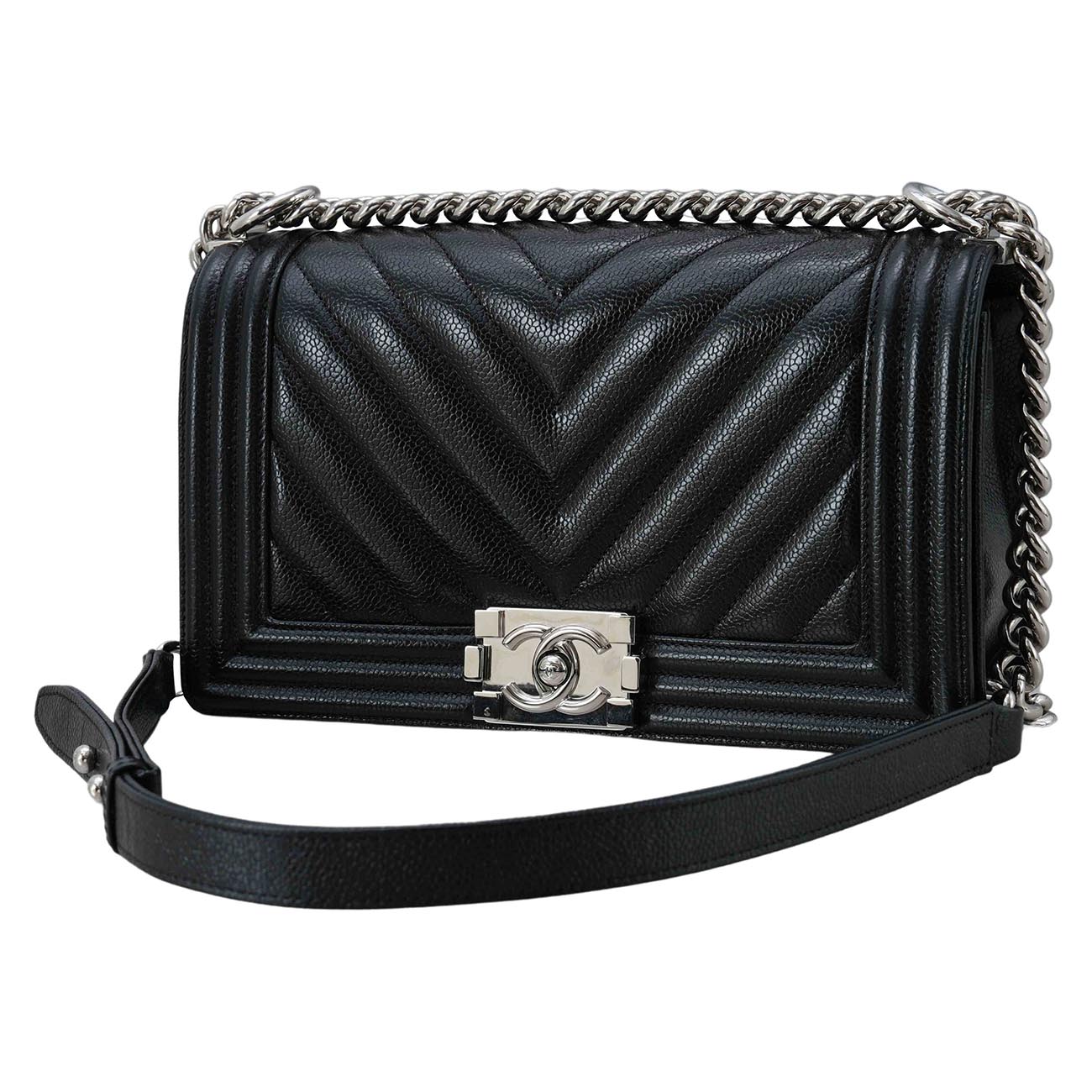 CHANEL(USED)샤넬 A67086 쉐브론 보이샤넬 미듐 플랩백