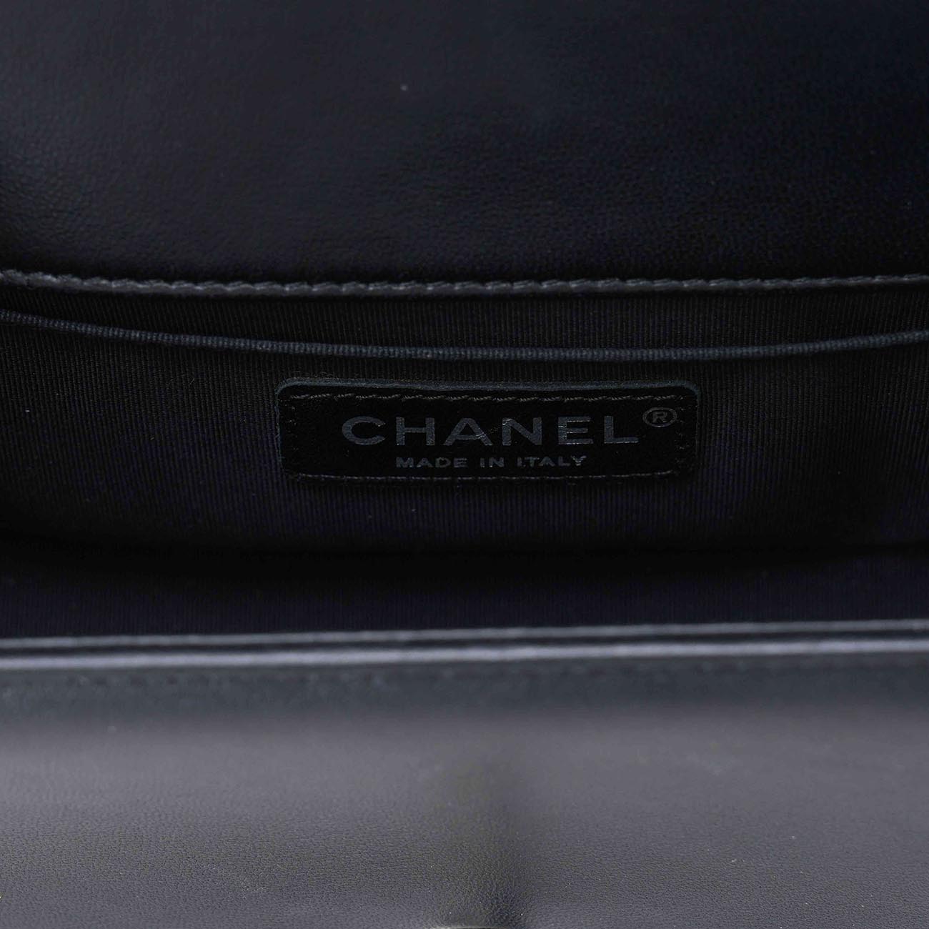 CHANEL(USED)샤넬 램스킨 보이샤넬 스몰 플랩백