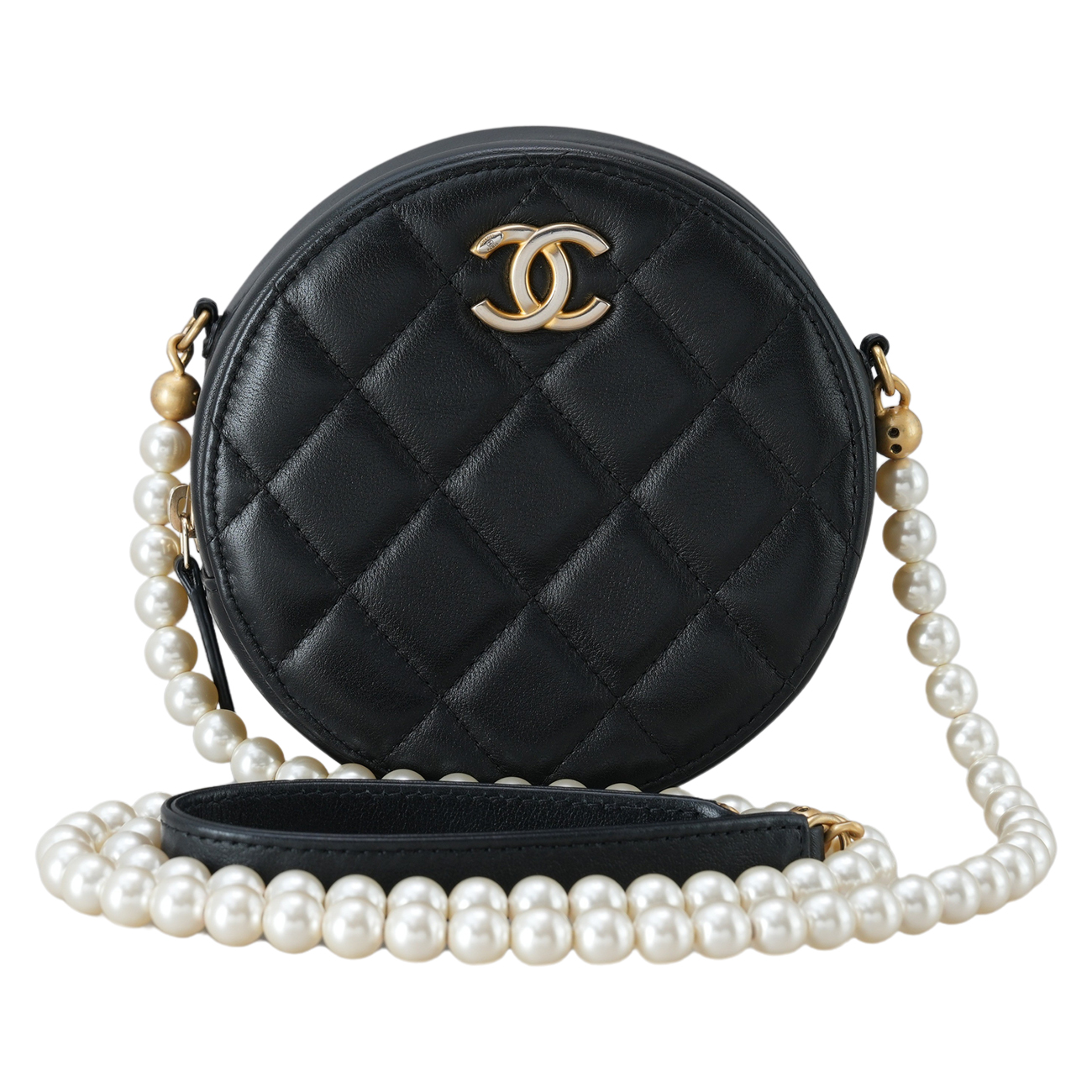 CHANEL(USED)샤넬 램스킨 진주장식 동그리백
