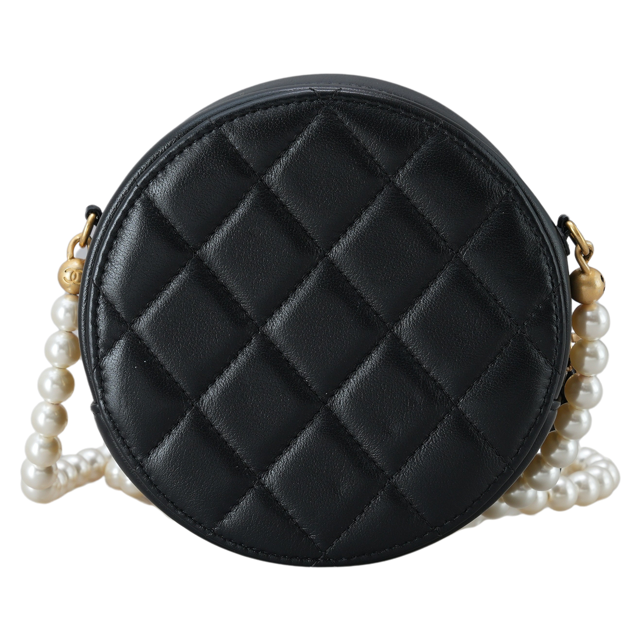 CHANEL(USED)샤넬 램스킨 진주장식 동그리백