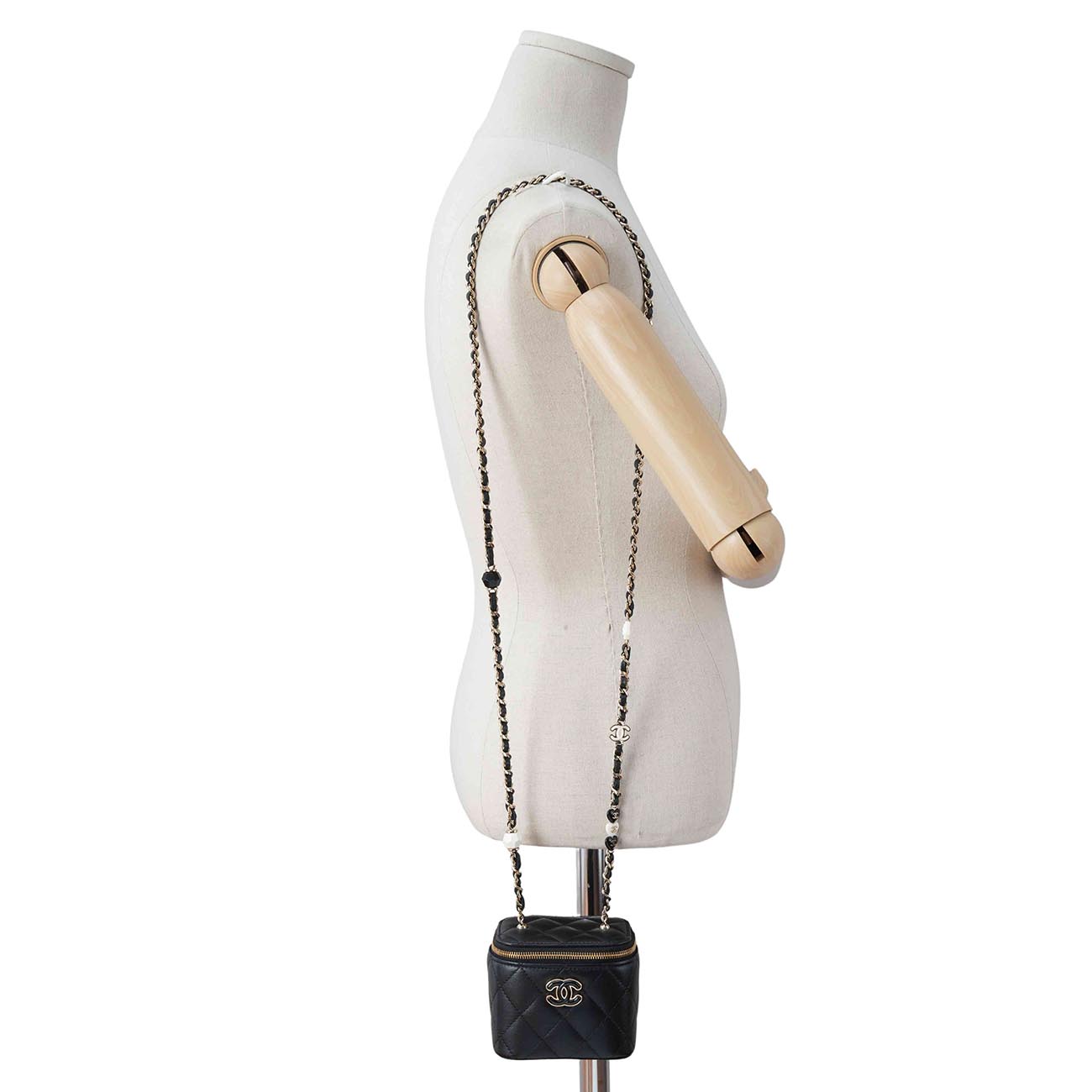 CHANEL(USED)샤넬 램스킨 시즌 베니티 체인백