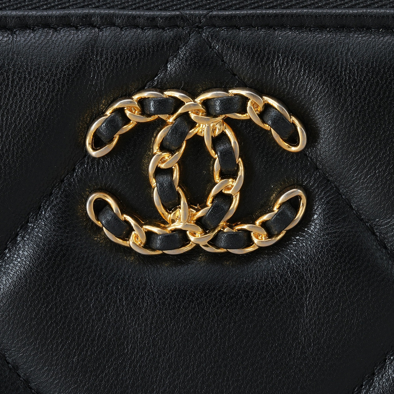 CHANEL(USED)샤넬 19 파우치