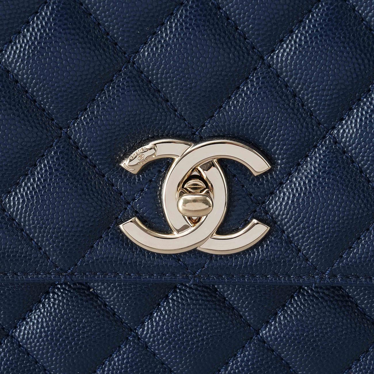 CHANEL(USED)샤넬 캐비어 코코핸들 미듐