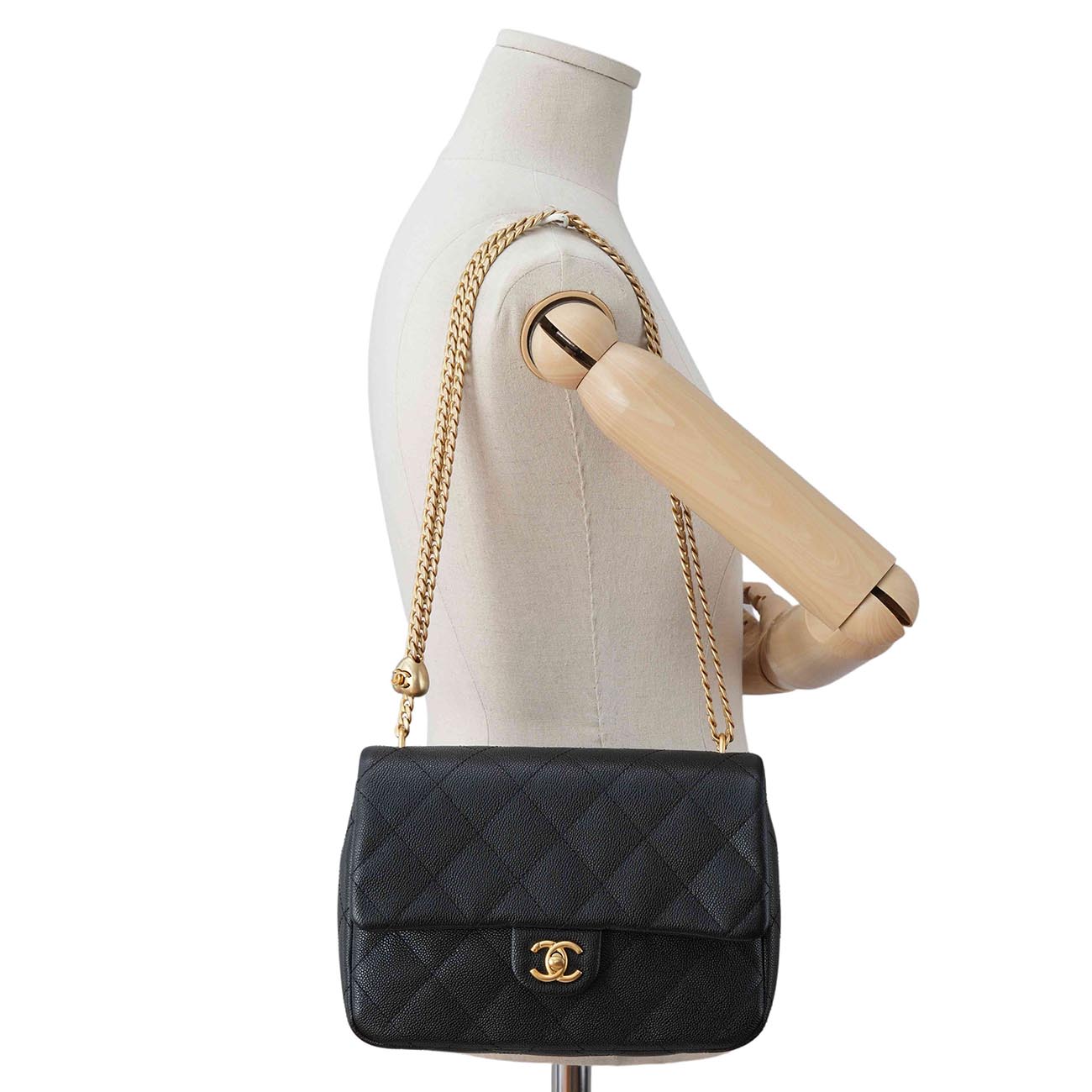 CHANEL(USED)샤넬 시즌 캐비어 골든볼