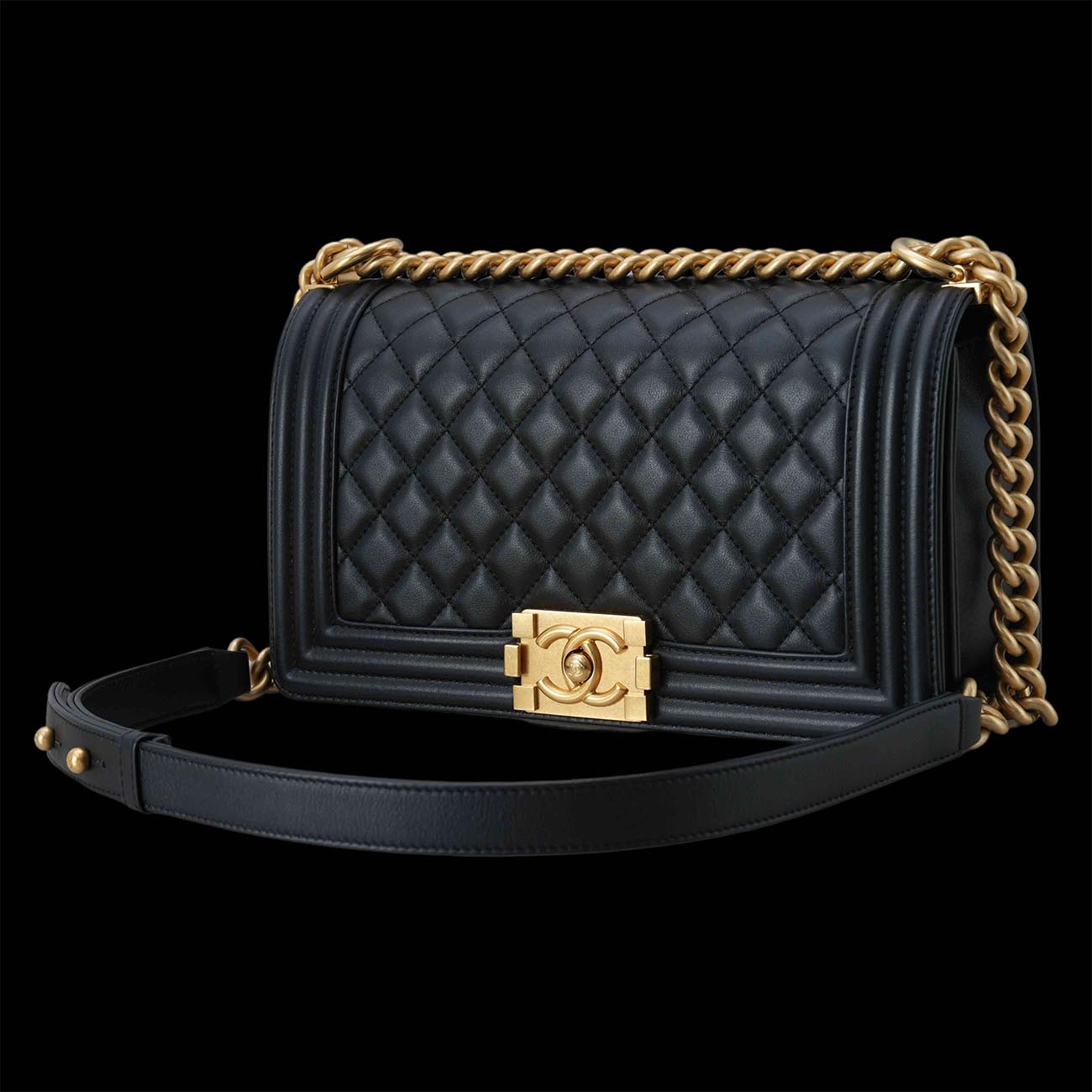 CHANEL(USED)샤넬 보이샤넬 램스킨 미듐