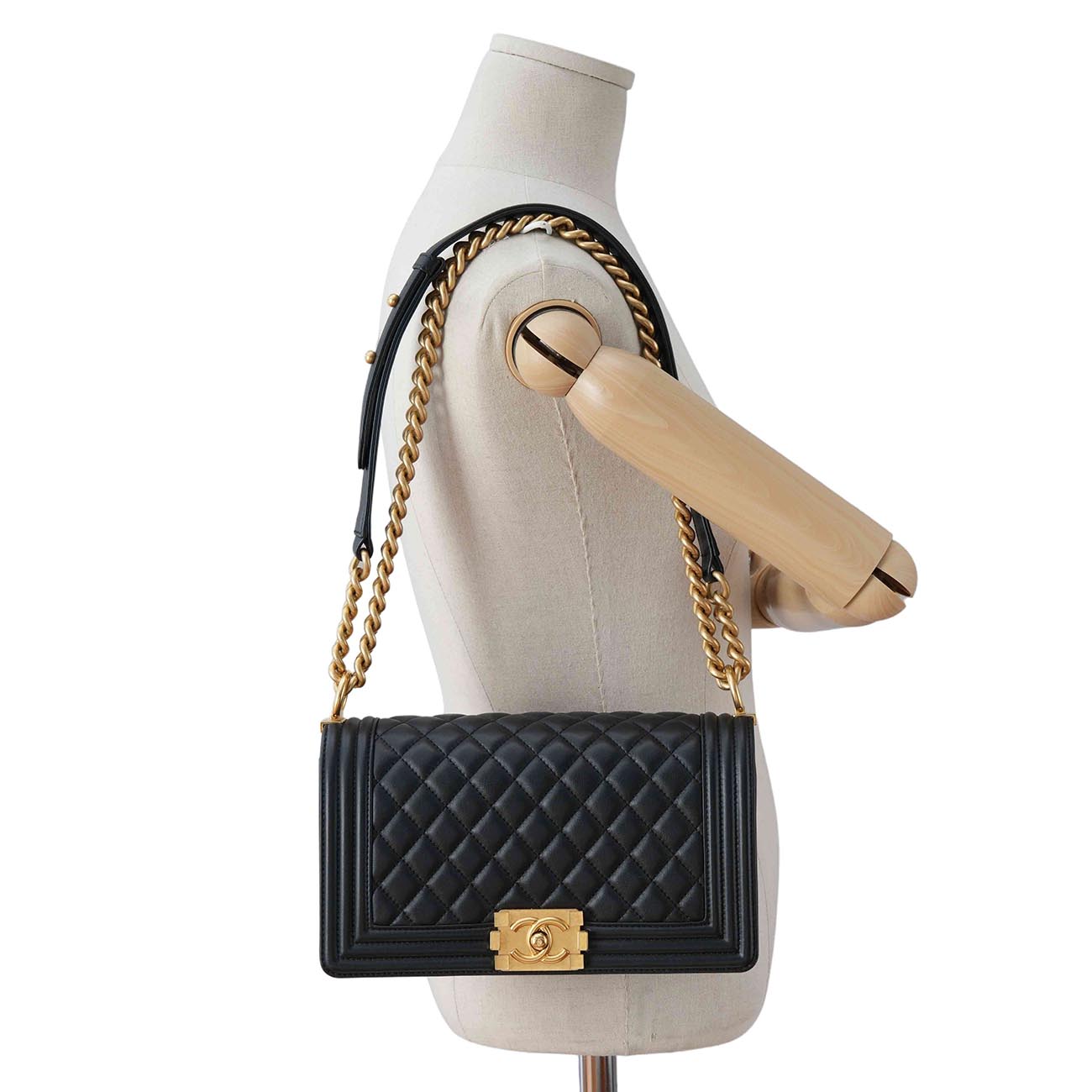 CHANEL(USED)샤넬 보이샤넬 램스킨 미듐