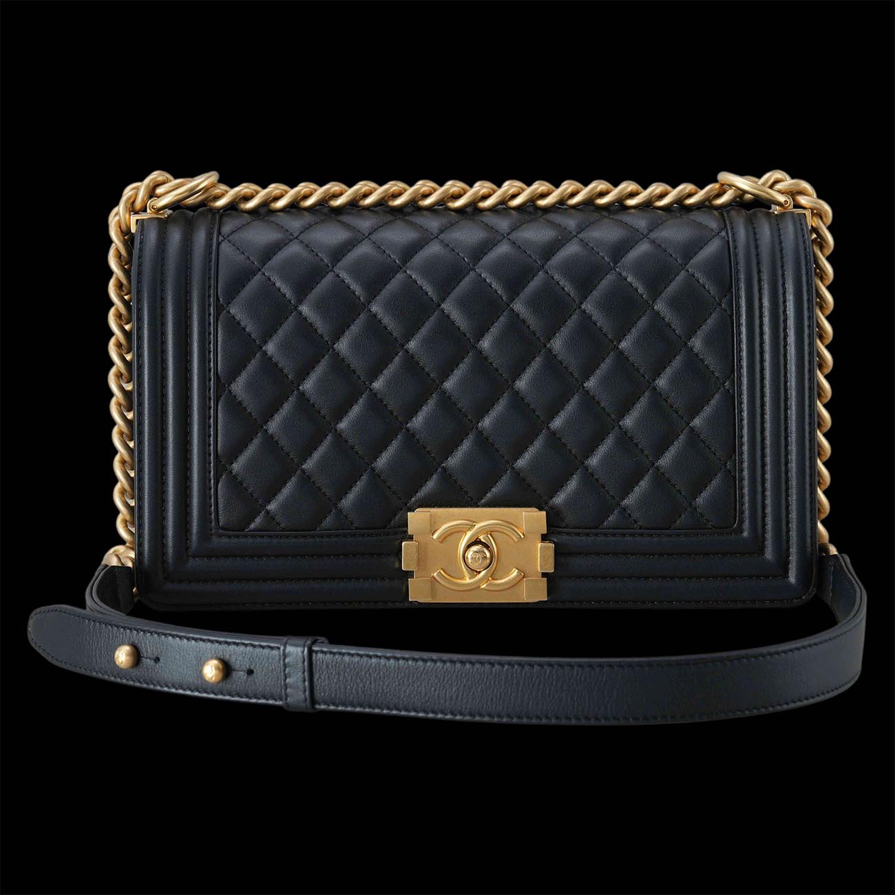 CHANEL(USED)샤넬 보이샤넬 램스킨 미듐