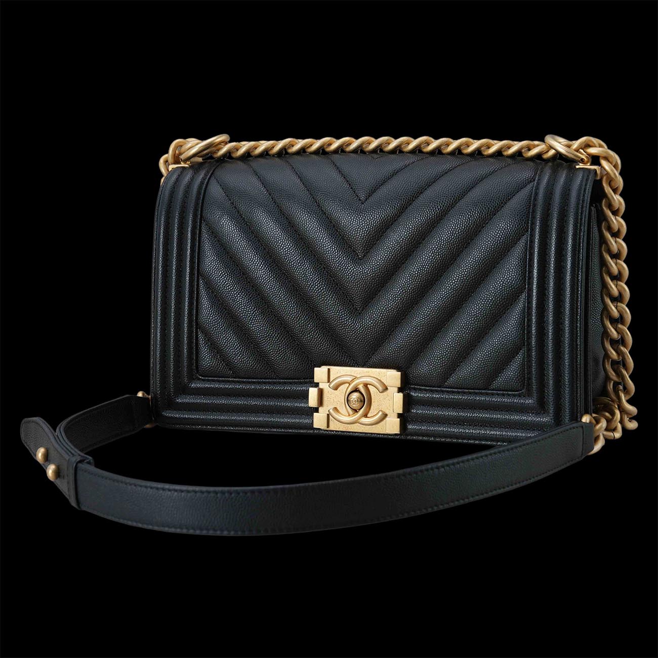 CHANEL(USED)샤넬 보이샤넬 캐비어 쉐브론 미듐
