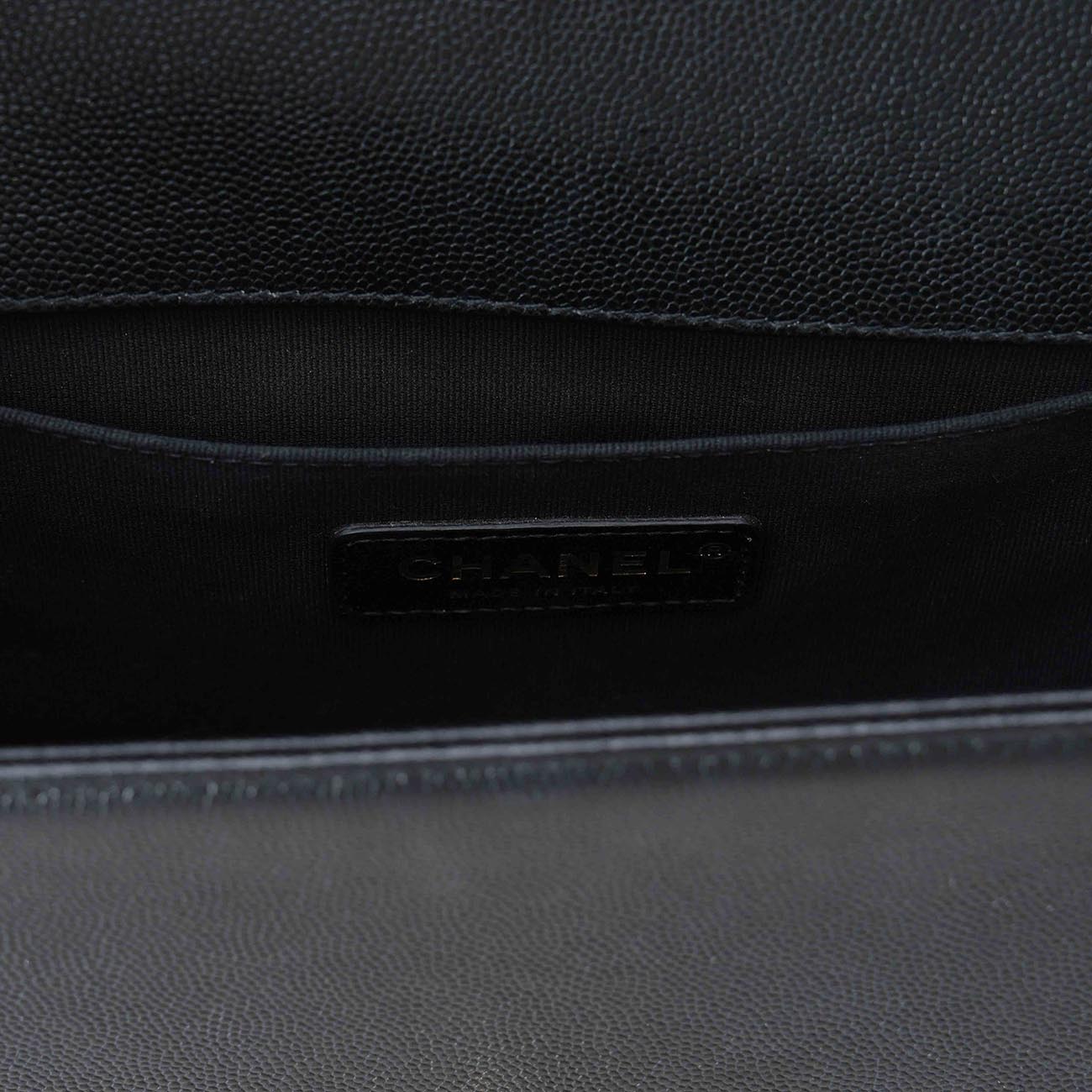 CHANEL(USED)샤넬 보이샤넬 캐비어 쉐브론 미듐
