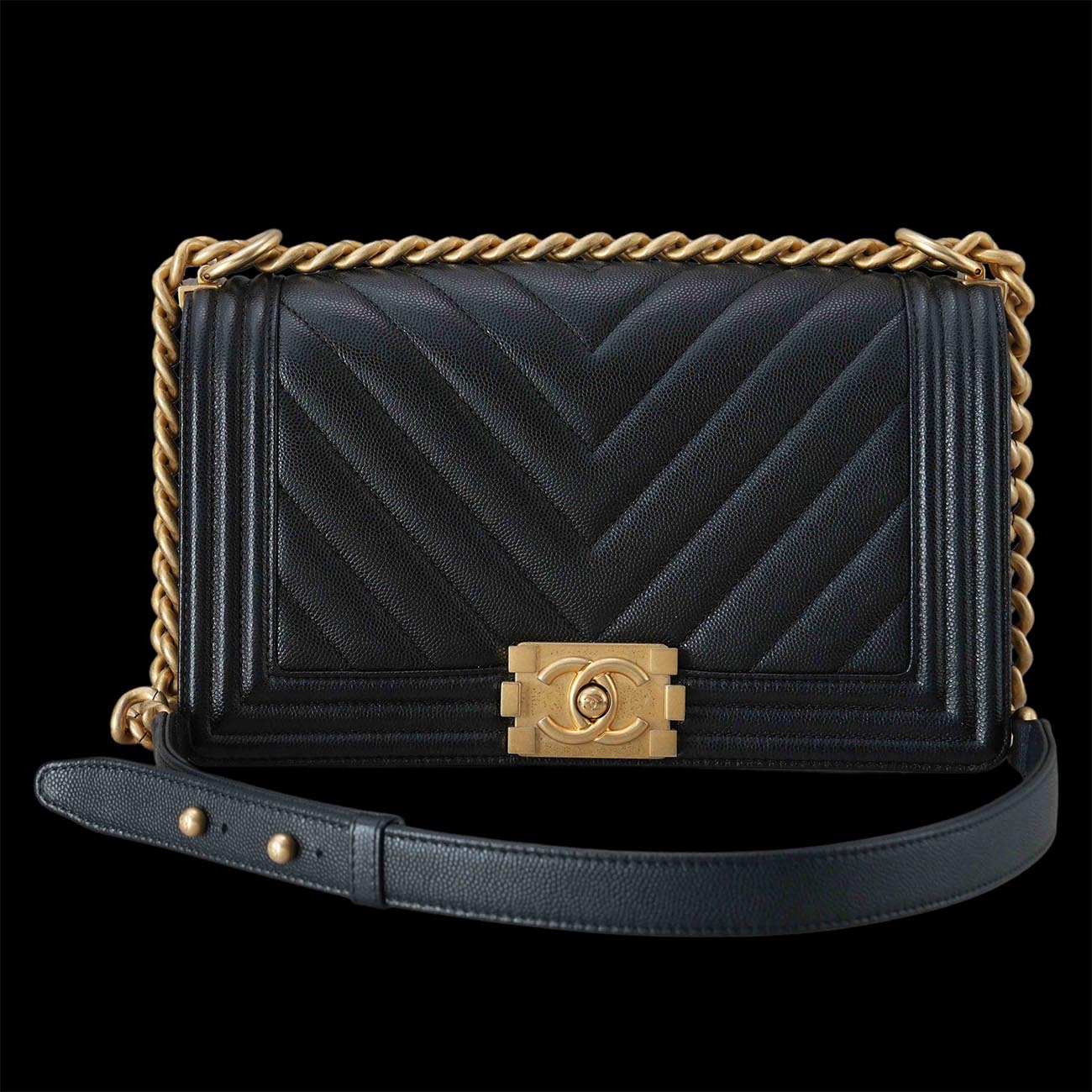 CHANEL(USED)샤넬 보이샤넬 캐비어 쉐브론 미듐