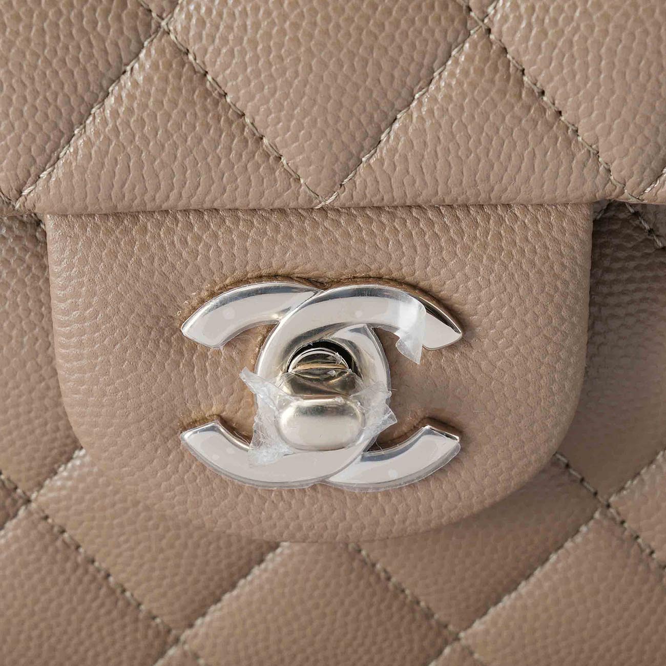 CHANEL(USED)샤넬 캐비어 클래식 미듐 플랩백
