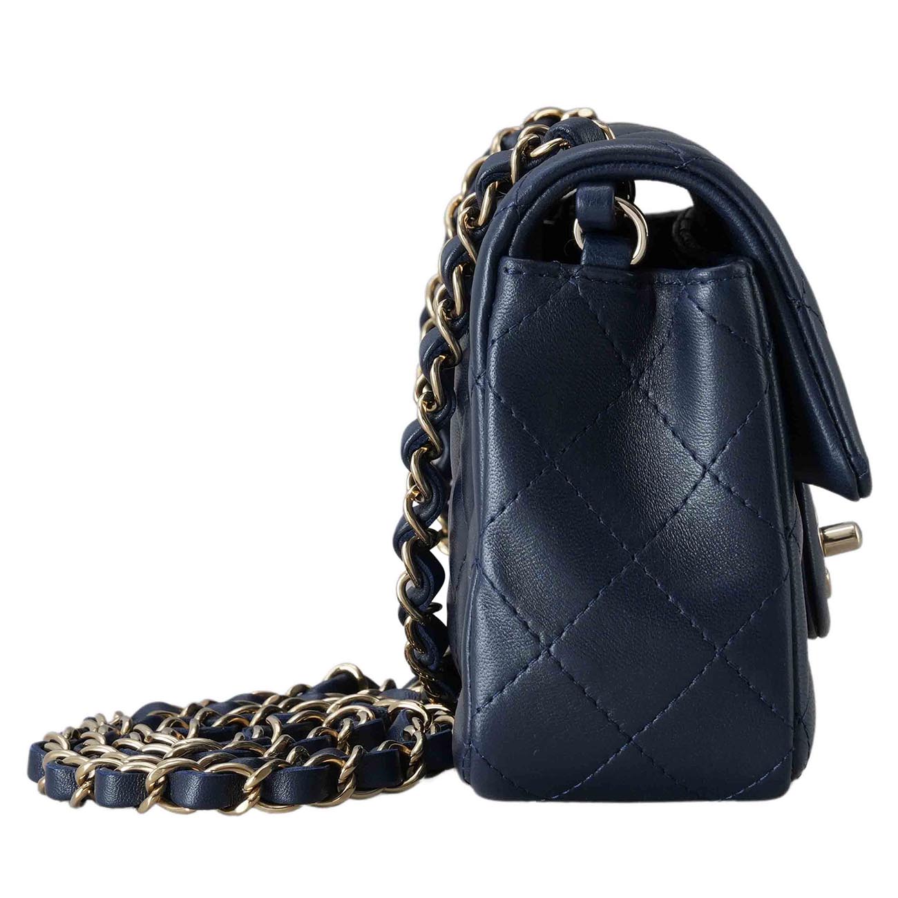 CHANEL(USED)샤넬 A69900 램스킨 클래식 뉴미니 크로스백