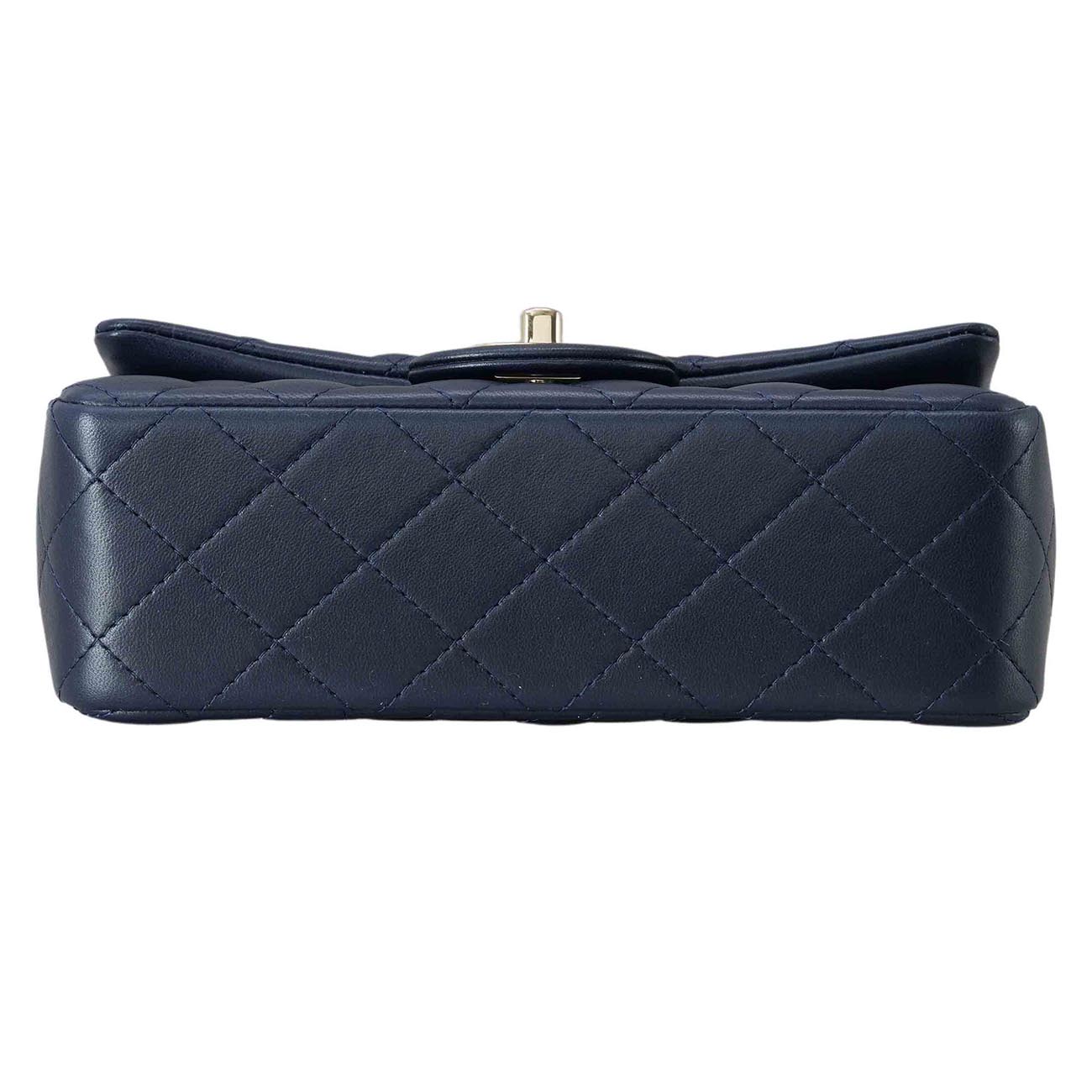 CHANEL(USED)샤넬 A69900 램스킨 클래식 뉴미니 크로스백