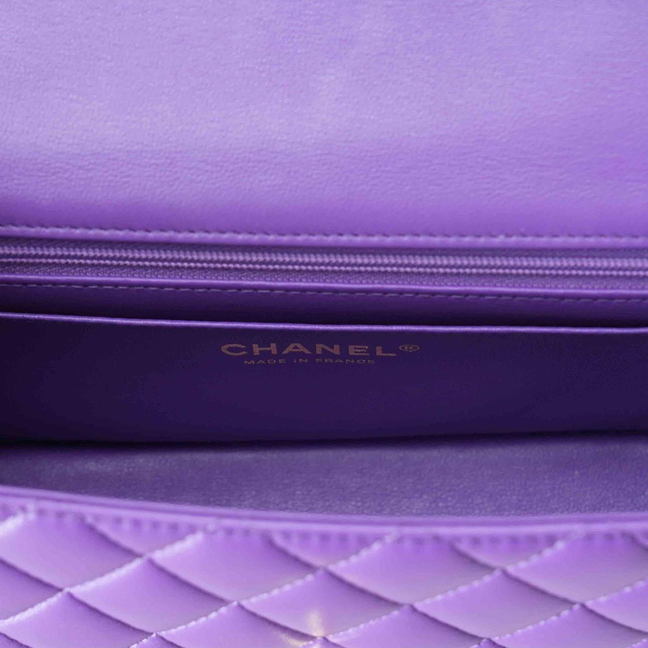 CHANEL(USED)샤넬 클래식 뉴미니 탑핸들