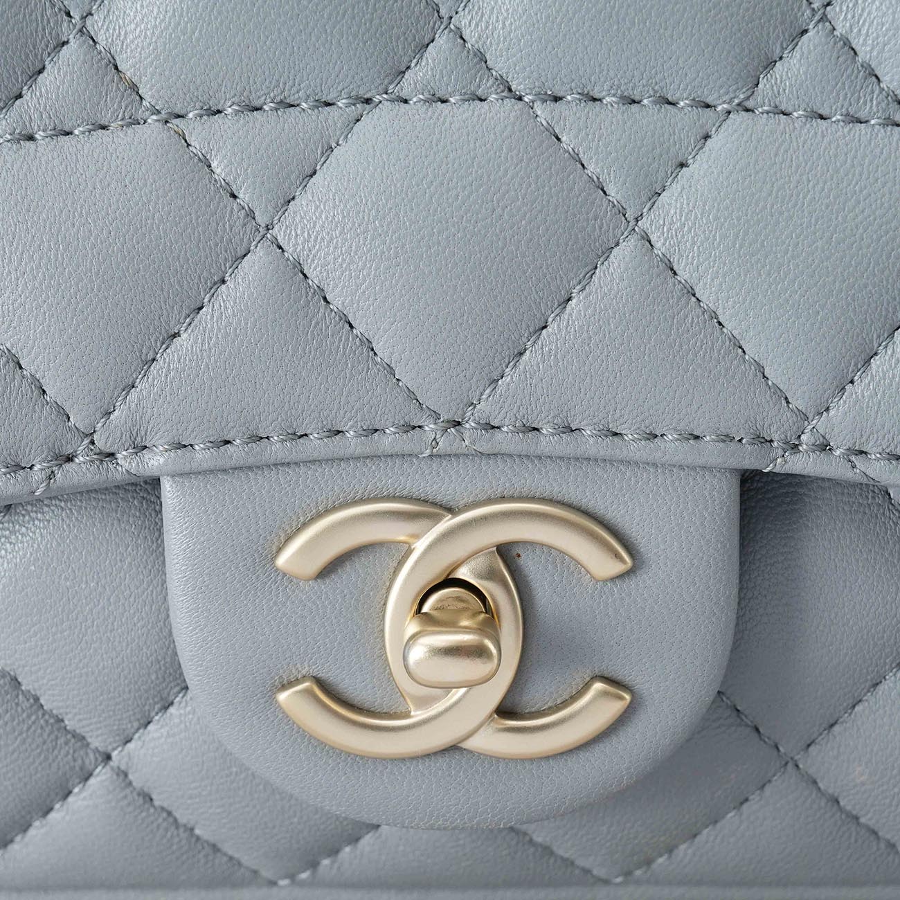 CHANEL(USED)샤넬 시즌 램스킨 체인 숄더백
