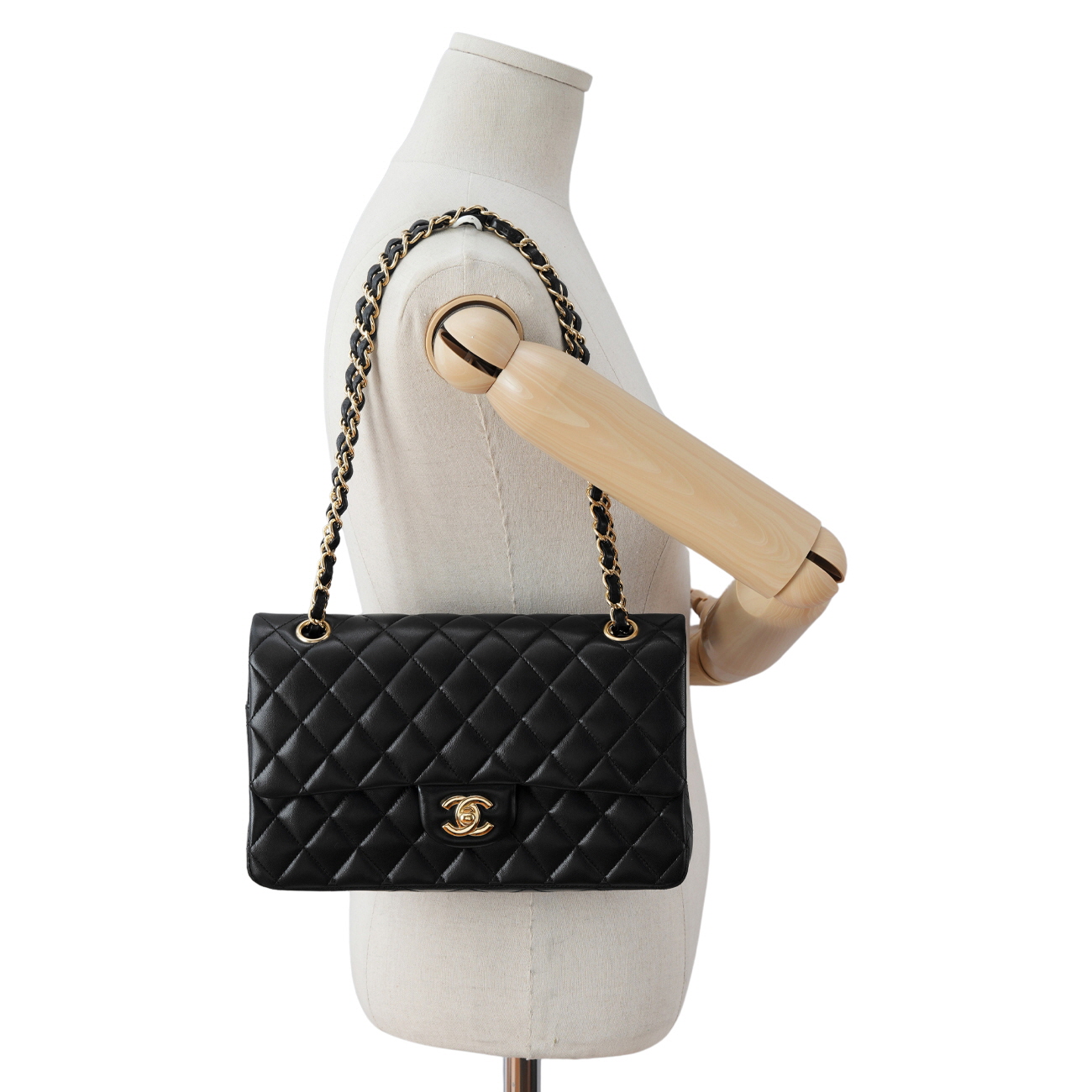 CHANEL(USED)샤넬 램스킨 클래식 미듐 플랩백