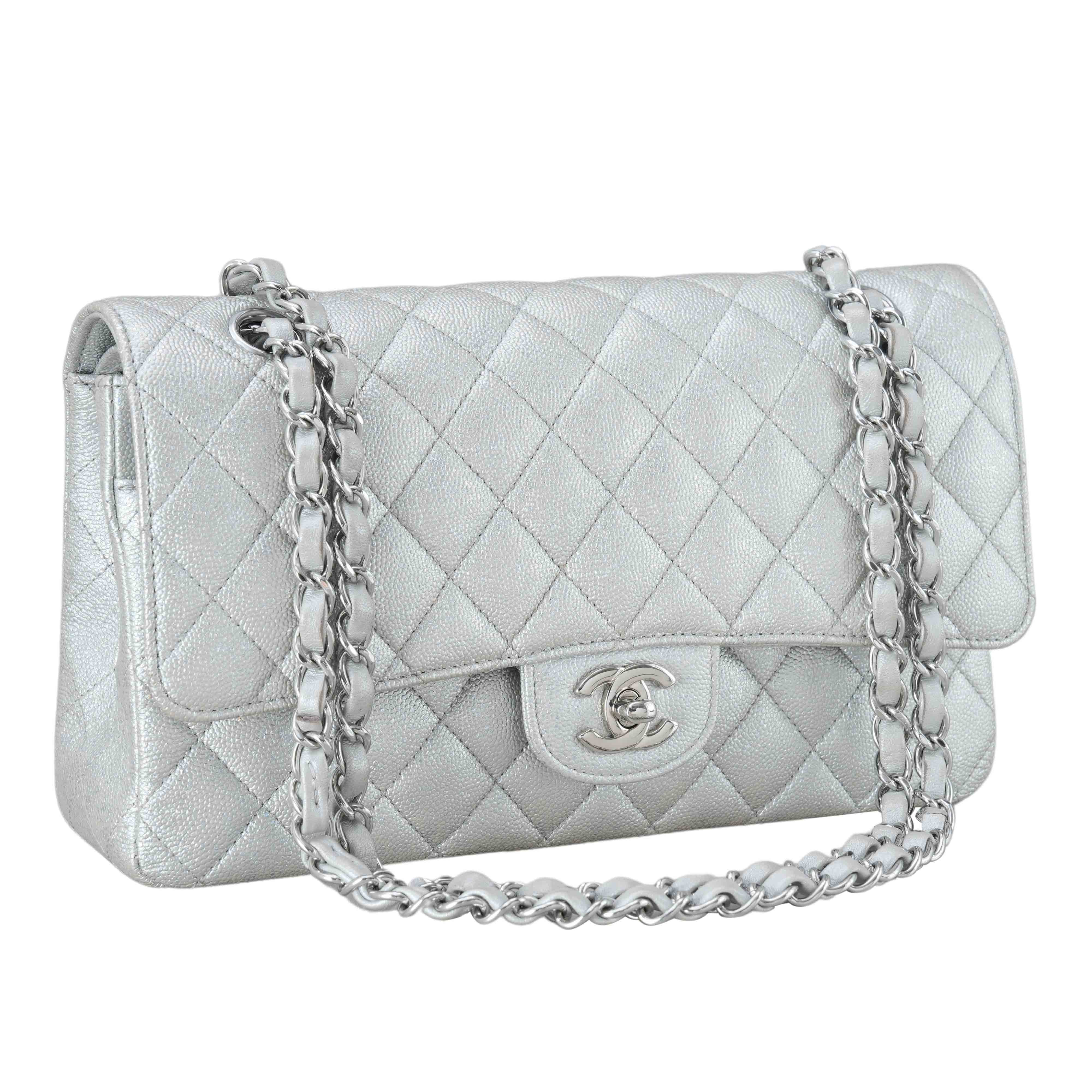 CHANEL(USED)샤넬 캐비어 클래식 미듐 플랩백