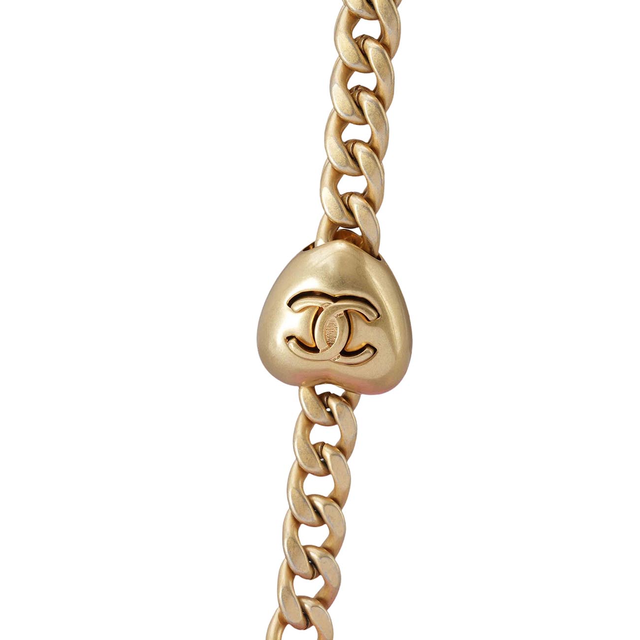 CHANEL(USED)샤넬 시즌 클래식 뉴미니 하트볼 크로스백