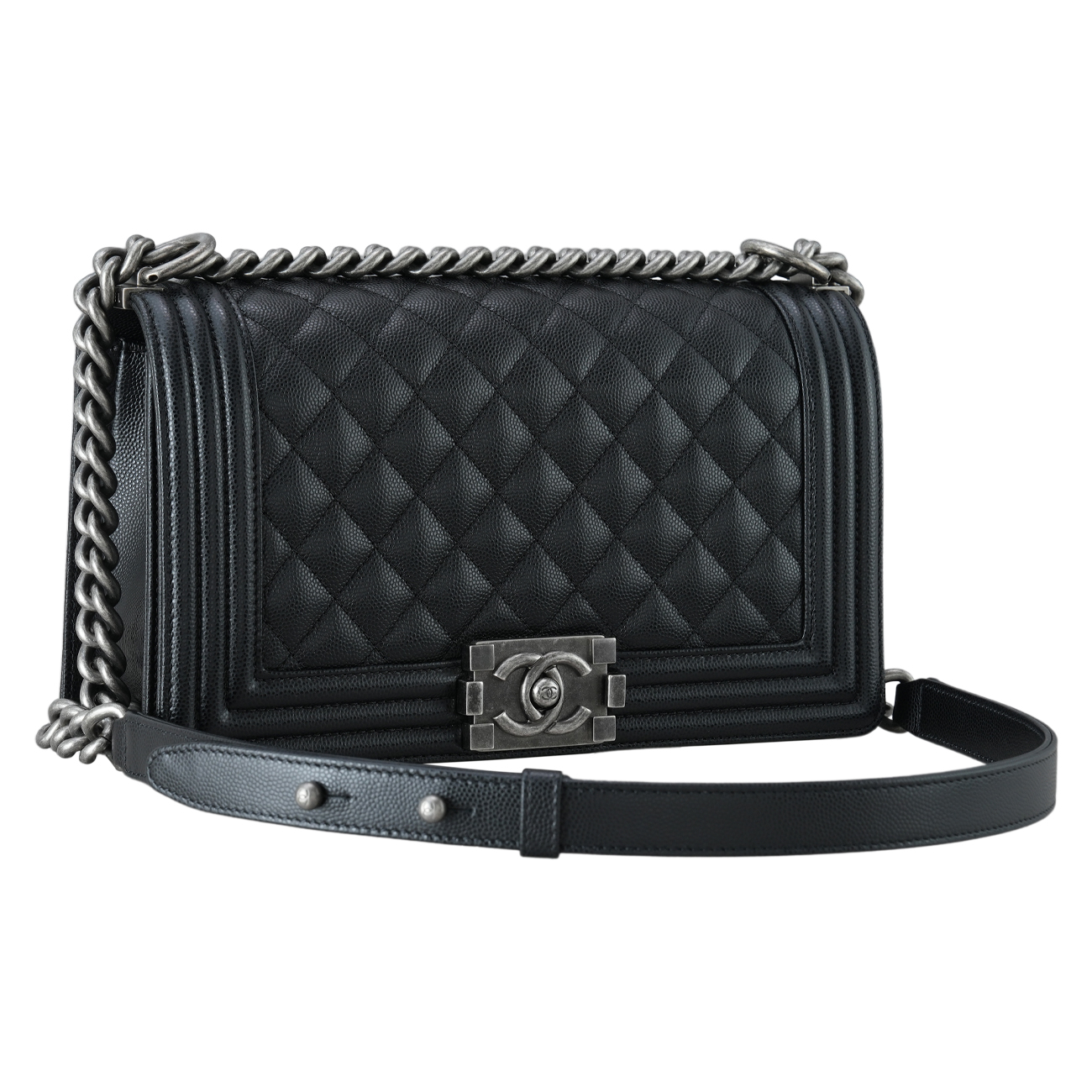 CHANEL(USED)샤넬 A67086 캐비어 보이샤넬 미듐 플랩백