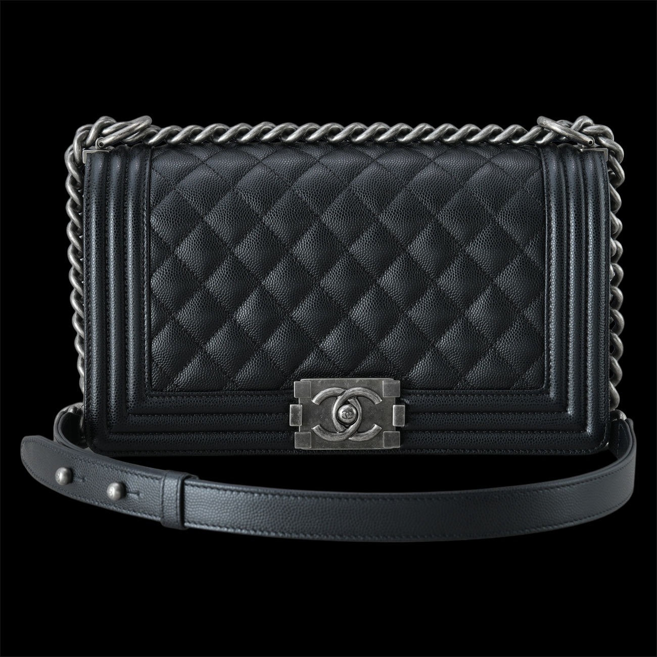 CHANEL(USED)샤넬 A67086 캐비어 보이샤넬 미듐 플랩백