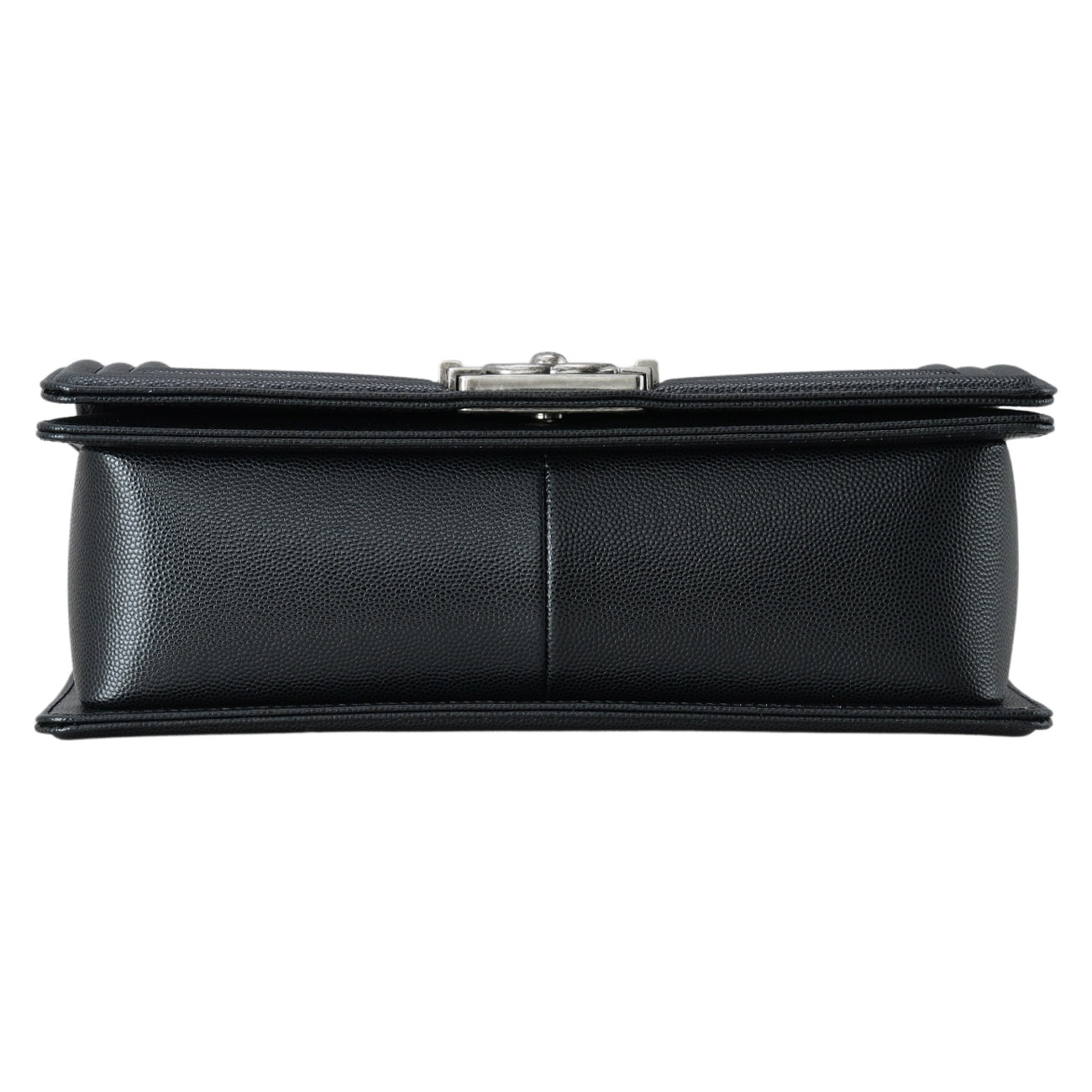 CHANEL(USED)샤넬 A67086 캐비어 보이샤넬 미듐 플랩백