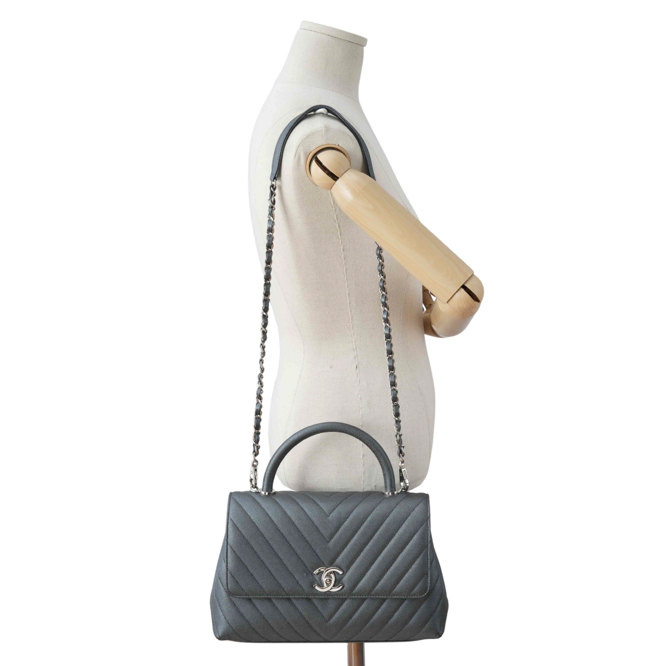 CHANEL(USED)샤넬 캐비어 코코핸들 쉐브론 미듐