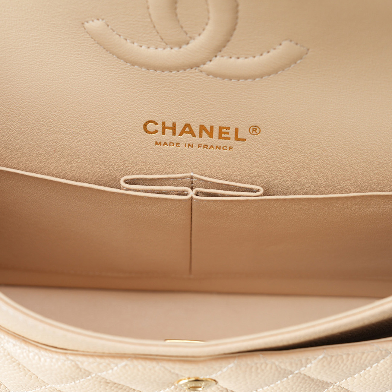 CHANEL(USED)샤넬 캐비어 클래식 미듐 플랩백