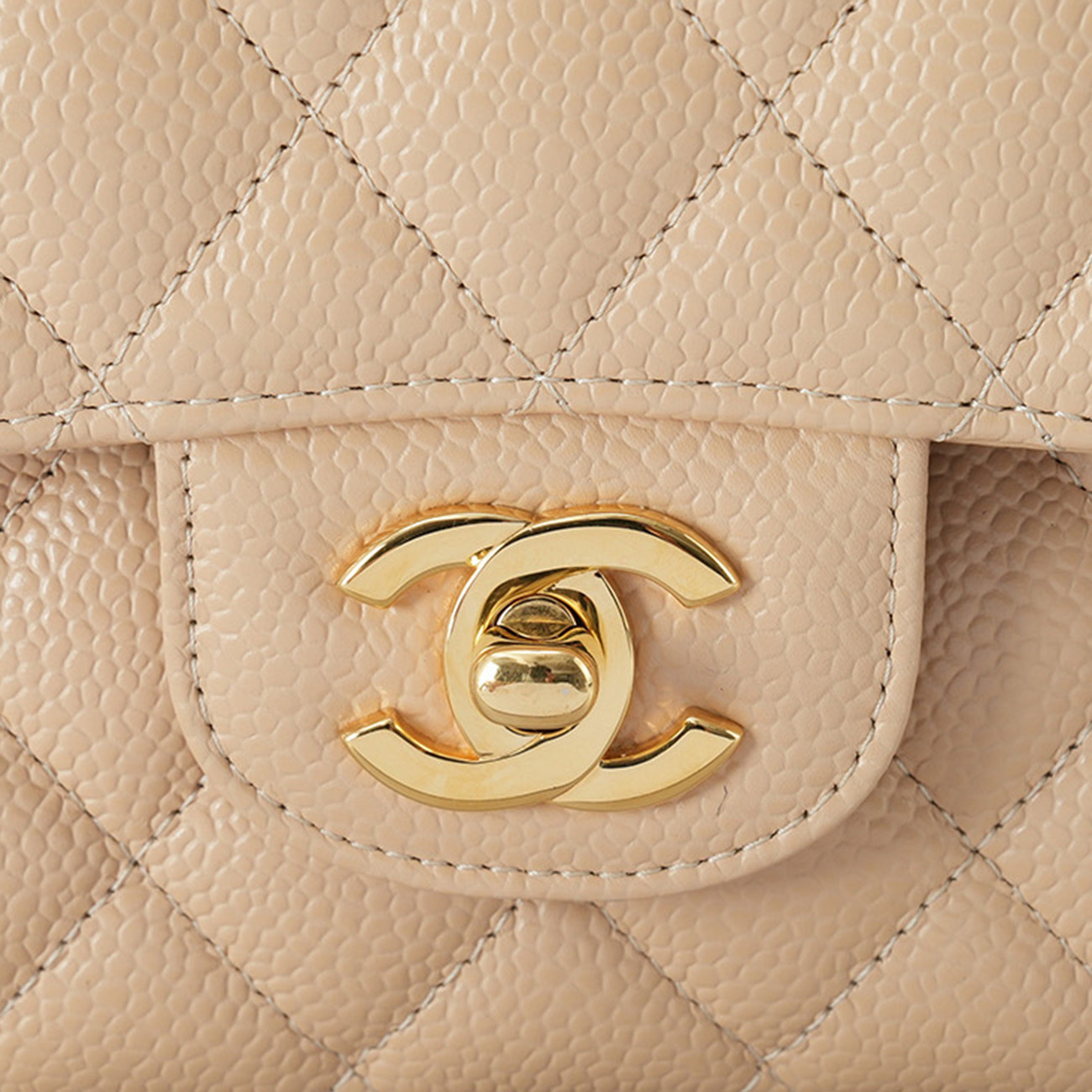 CHANEL(USED)샤넬 캐비어 클래식 미듐 플랩백
