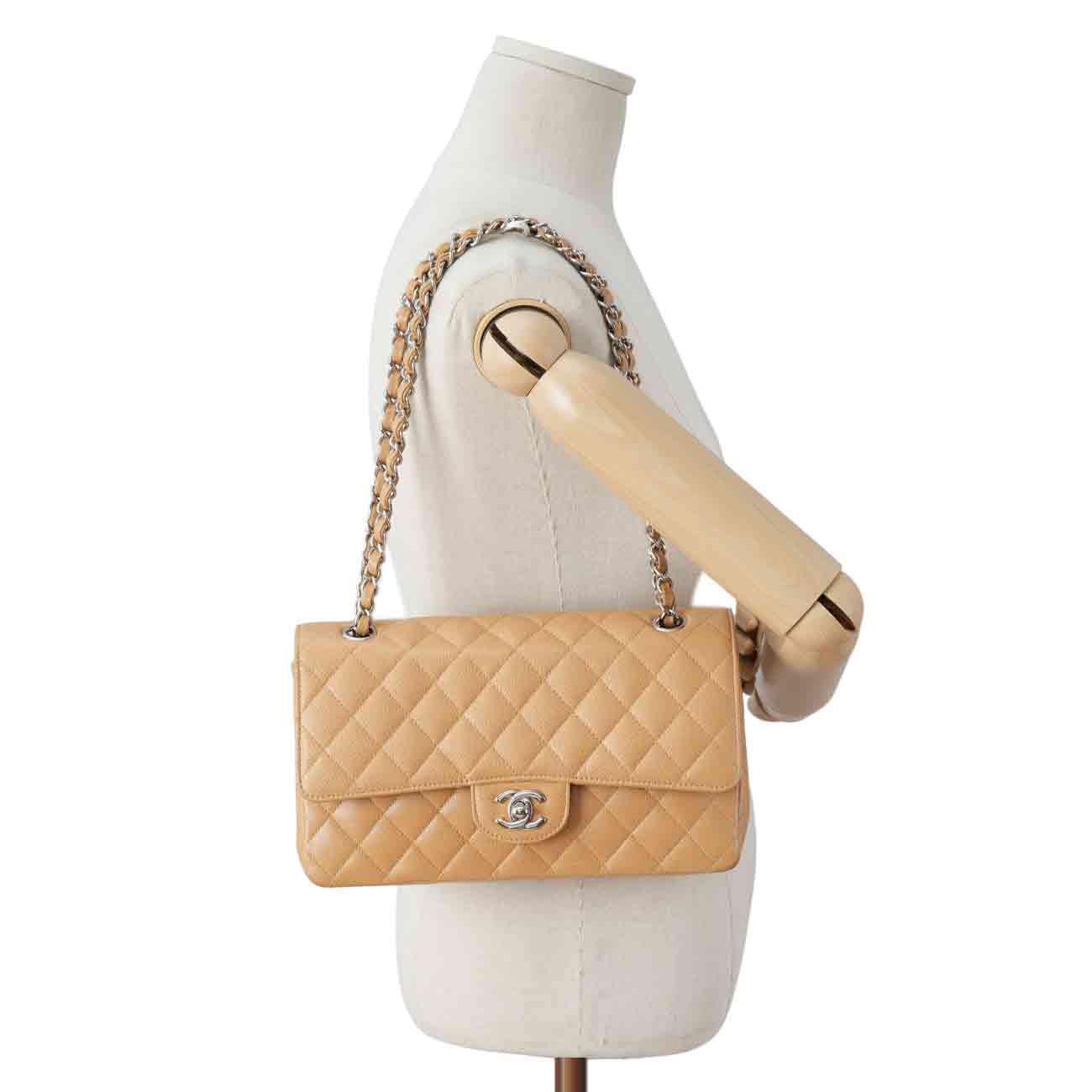 CHANEL(USED)샤넬 캐비어 클래식 미듐 플랩백