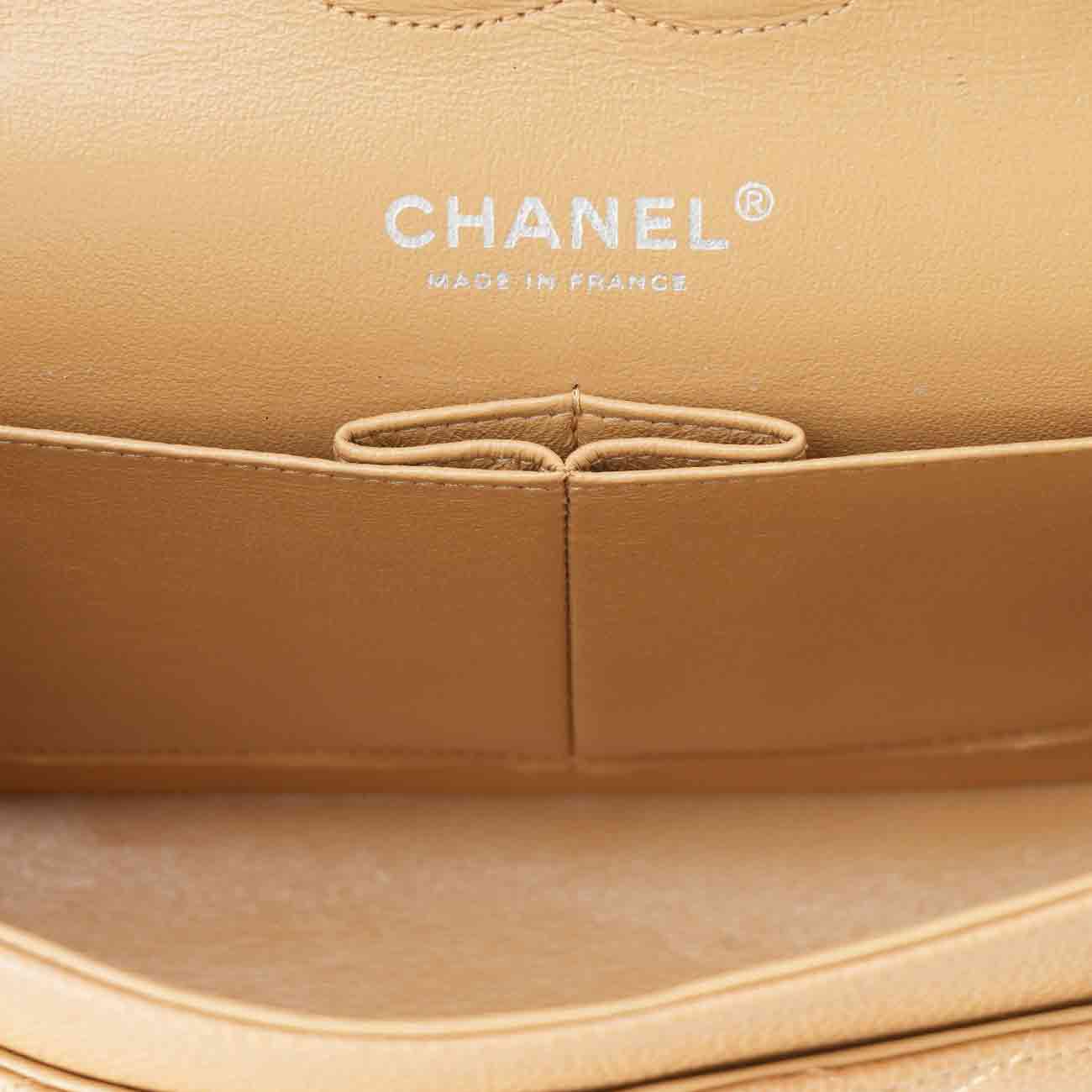 CHANEL(USED)샤넬 캐비어 클래식 미듐 플랩백
