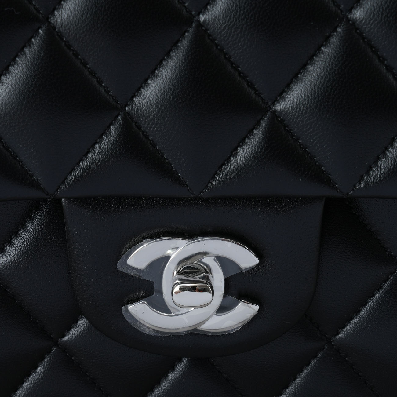 CHANEL(USED)샤넬 클래식 램스킨 미듐