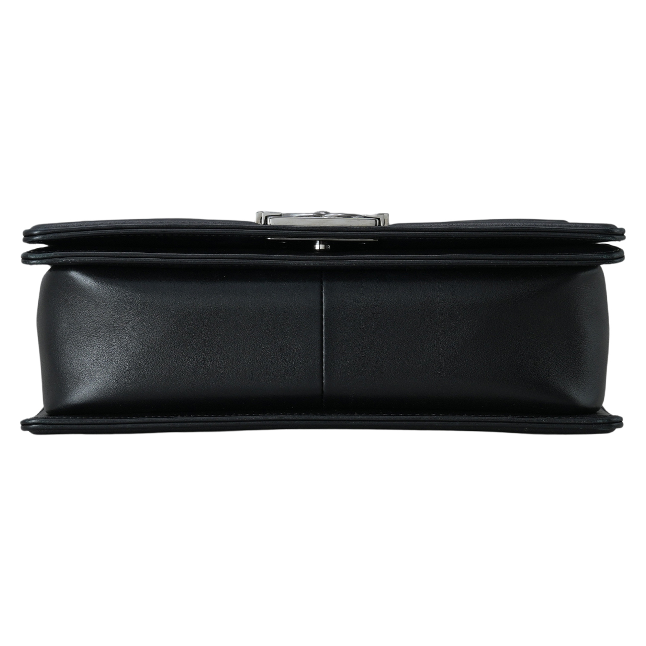 CHANEL(USED)샤넬 시즌 쉐브론 보이샤넬 미듐 플랩백