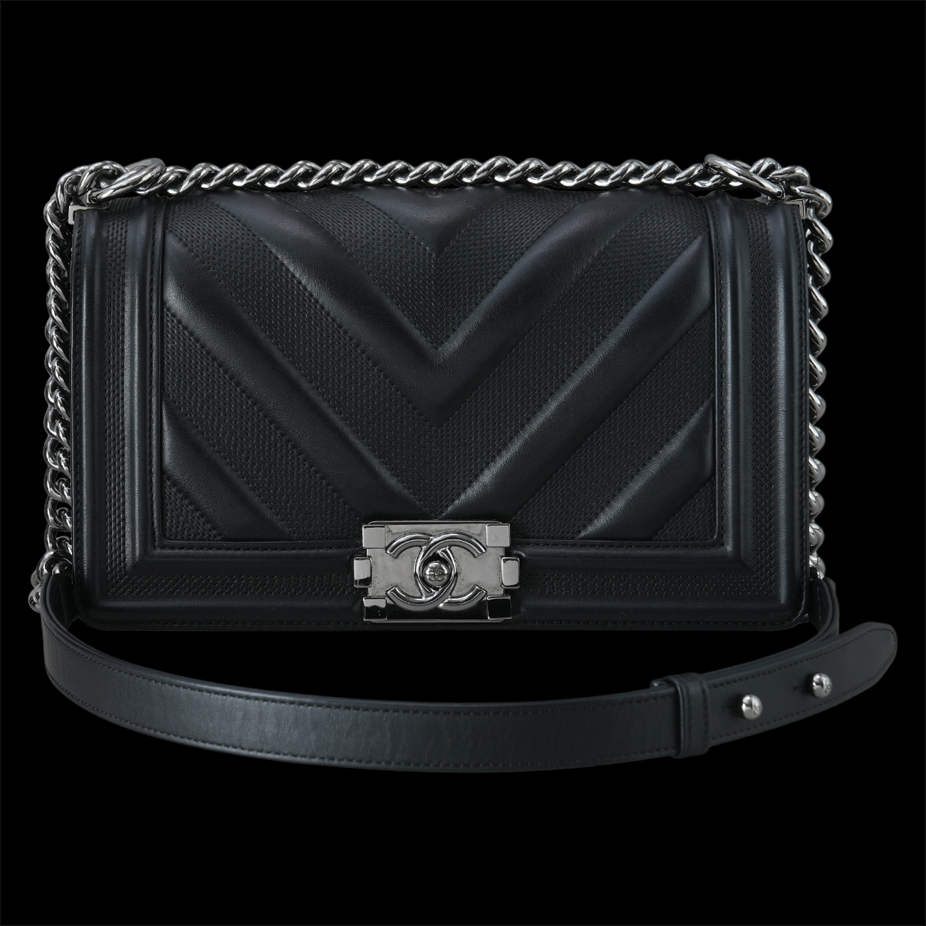 CHANEL(USED)샤넬 시즌 쉐브론 보이샤넬 미듐 플랩백