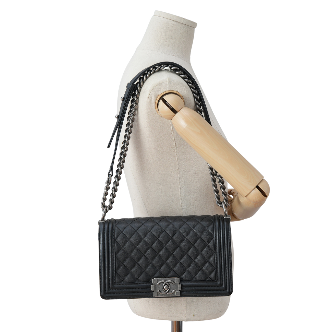 CHANEL(USED)샤넬 보이샤넬 미듐 체인 플랩백