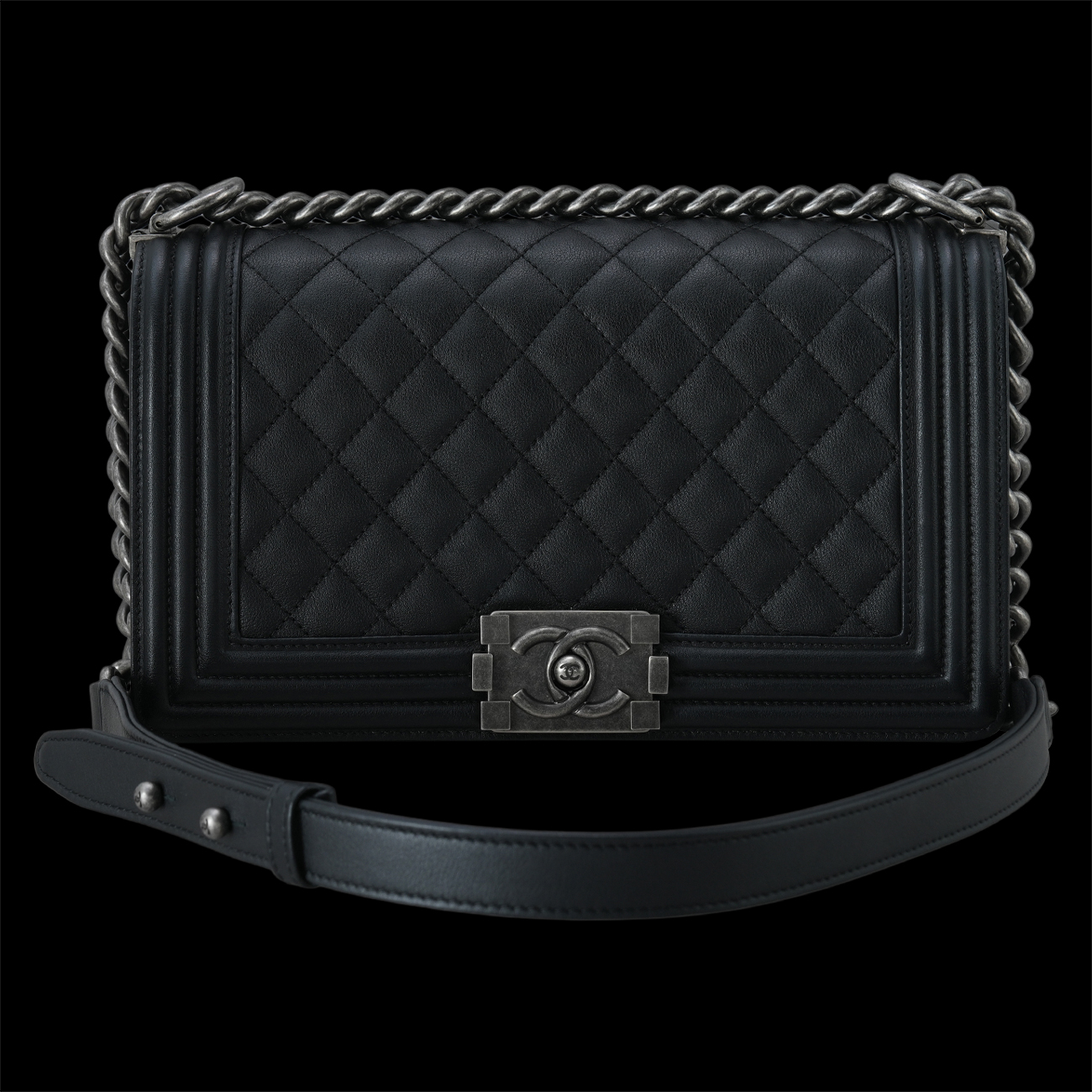 CHANEL(USED)샤넬 보이샤넬 미듐 체인 플랩백