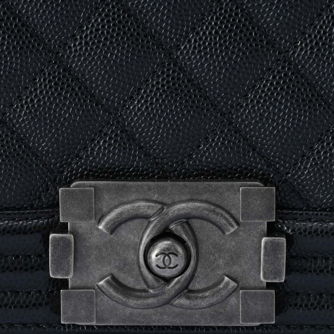 CHANEL(USED)샤넬 캐비어 보이샤넬 미듐 플랩백