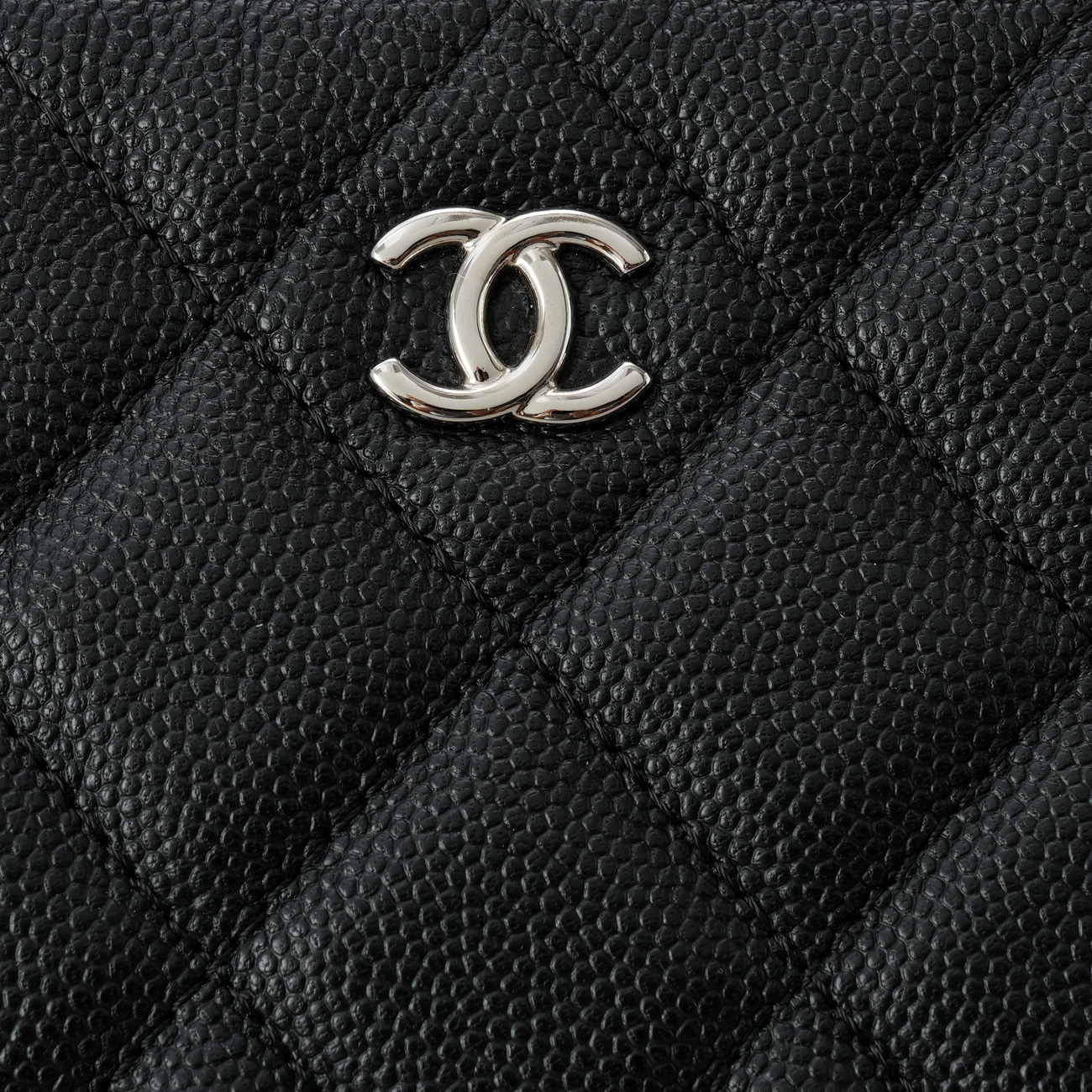 CHANEL(USED)샤넬 캐비어 클래식 클러치 뉴미듐