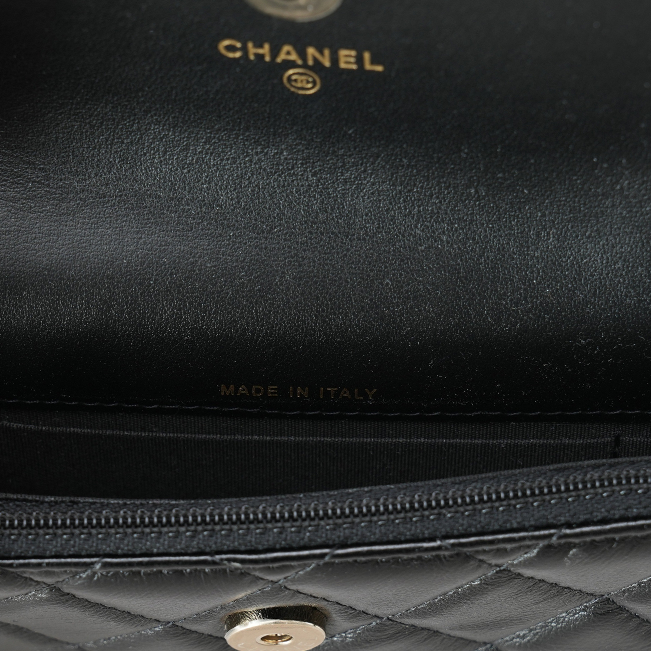 CHANEL(USED)샤넬 AP1898 시즌 진주 펄 체인 스트랩 WOC