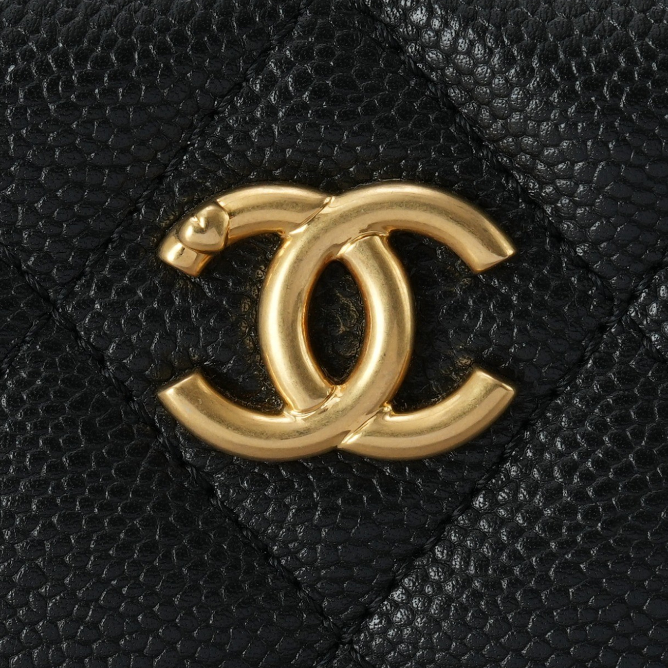 CHANEL(USED)샤넬 AS3830 시즌 하트볼 호보백