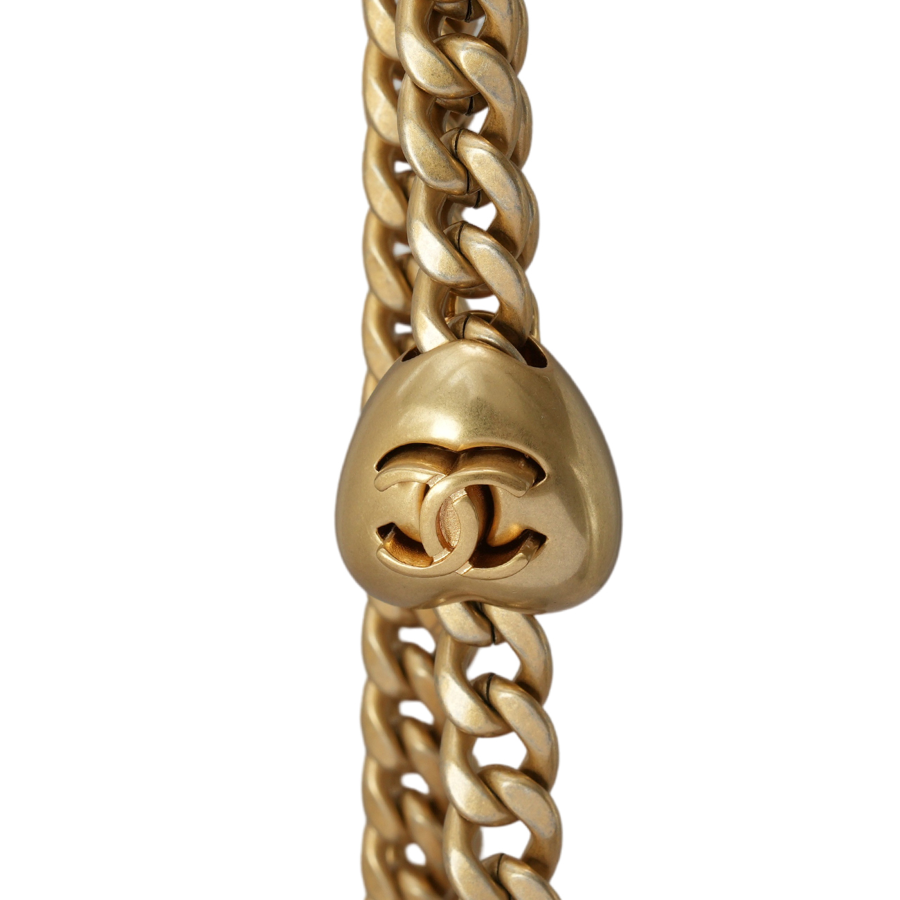 CHANEL(USED)샤넬 AS3830 시즌 하트볼 호보백