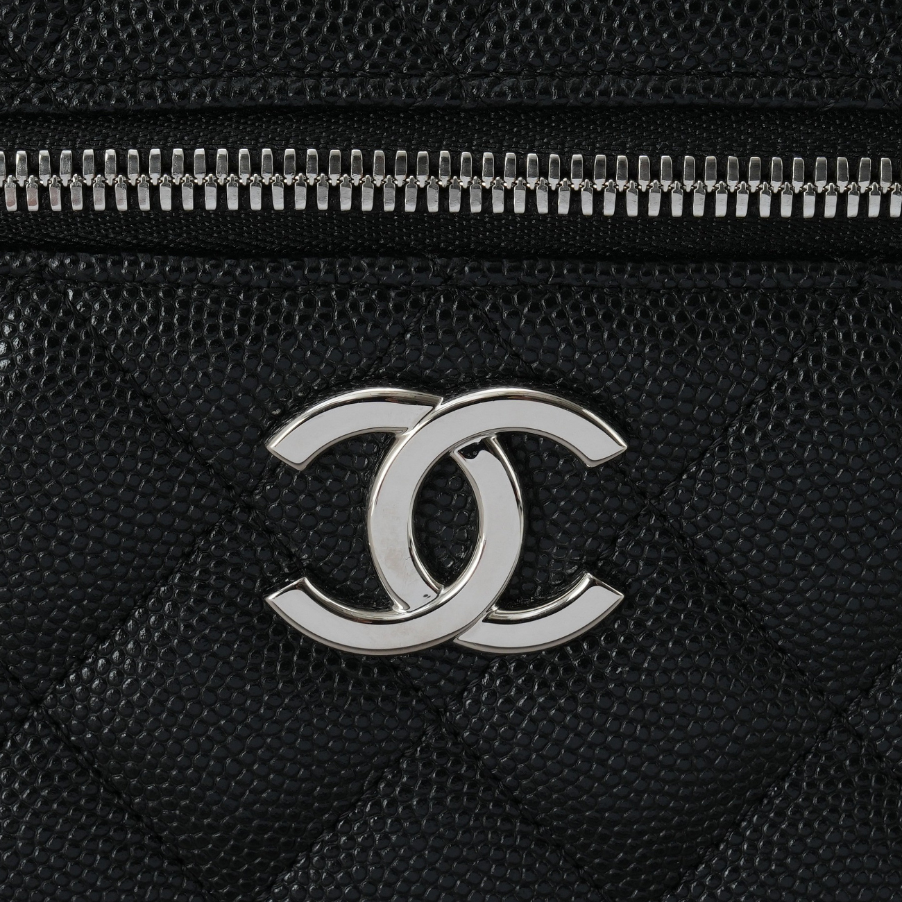 CHANEL(USED)샤넬 AS2362 캐비어 탑핸들 베니티