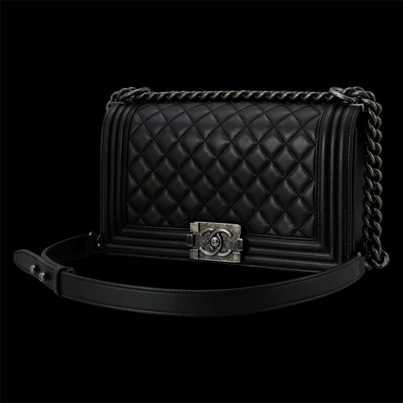 CHANEL(USED)샤넬 보이샤넬 램스킨 미듐 플랩백