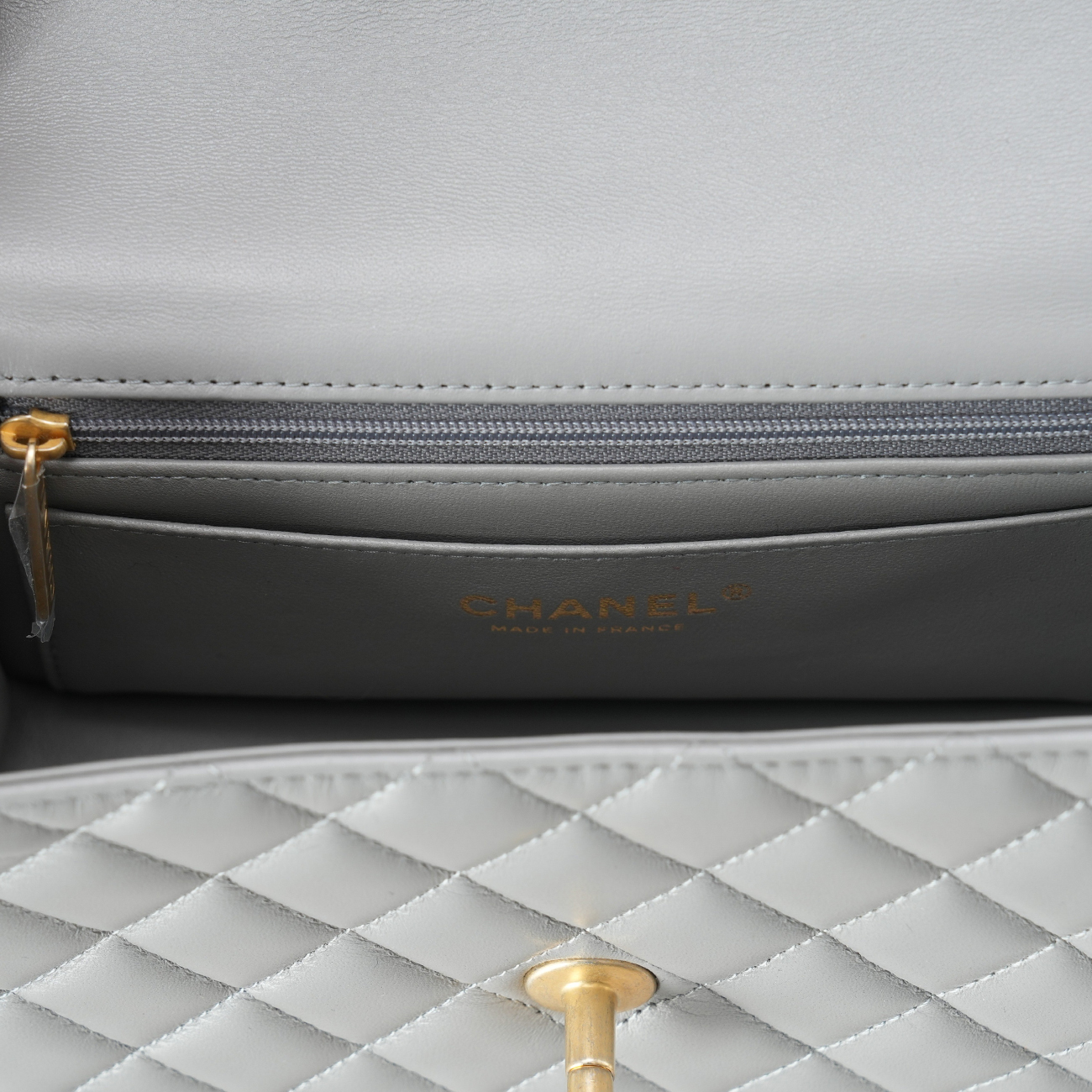 CHANEL(USED)샤넬 클래식 뉴미니 탑핸들