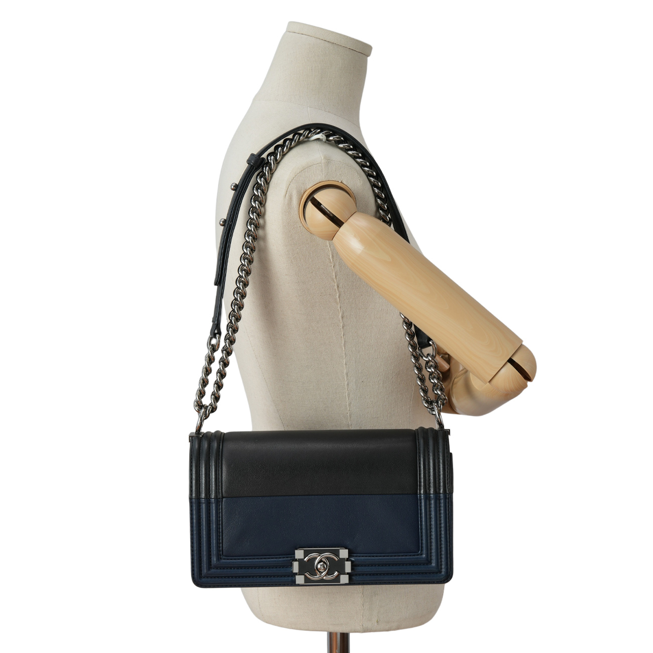 CHANEL(USED)샤넬 시즌 보이샤넬 미듐 플랩백
