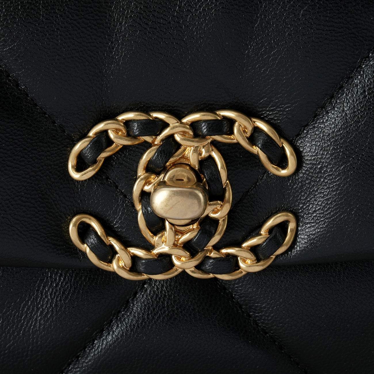 CHANEL(USED)샤넬 19백 미듐