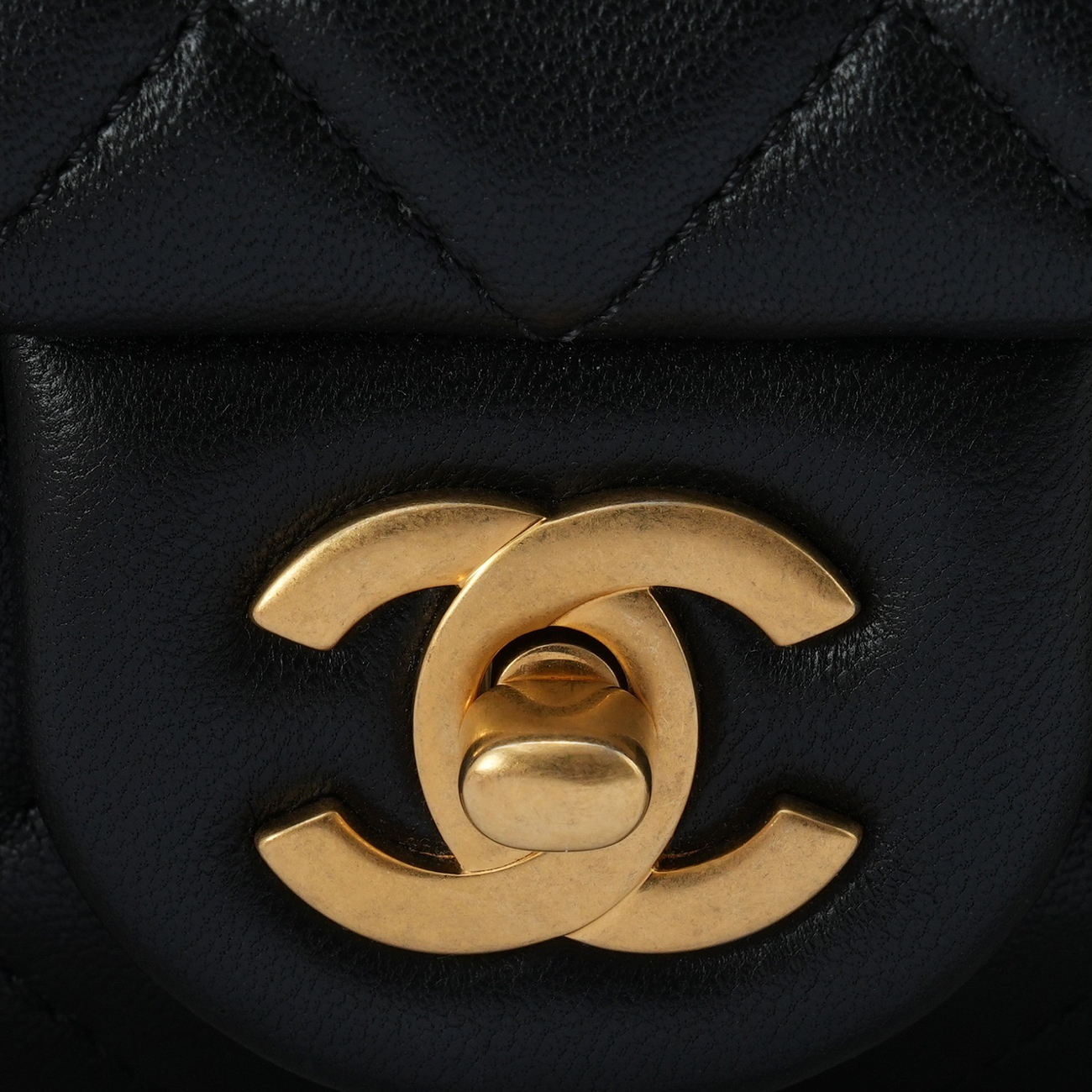 CHANEL(USED)샤넬 뉴미니 골든볼 크로스백