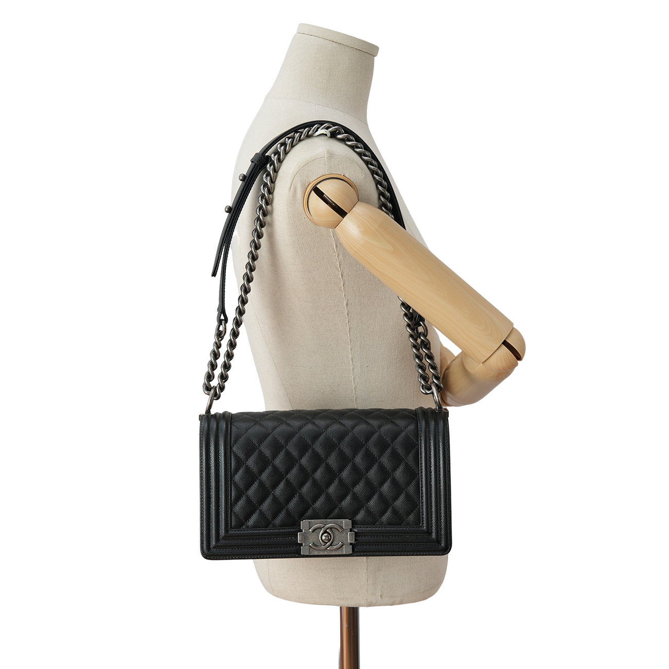 CHANEL(USED)샤넬 보이샤넬 캐비어 미듐 블랙