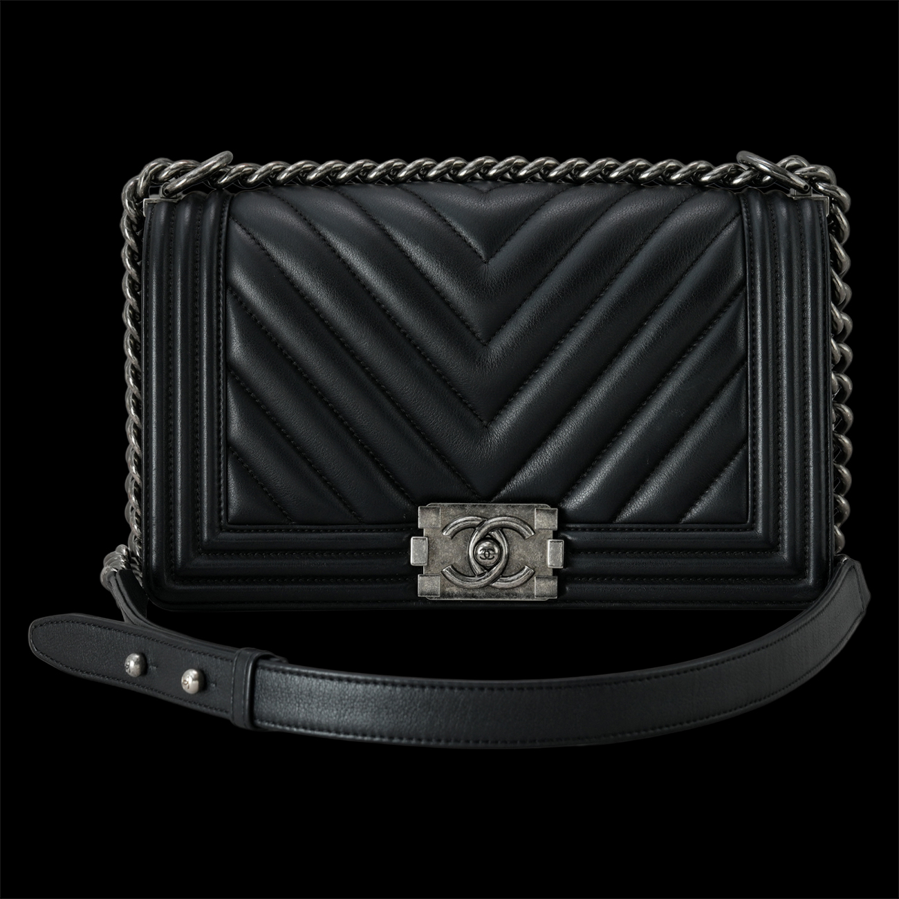 CHANEL(USED)샤넬 보이샤넬 쉐브론 미듐 플랩백