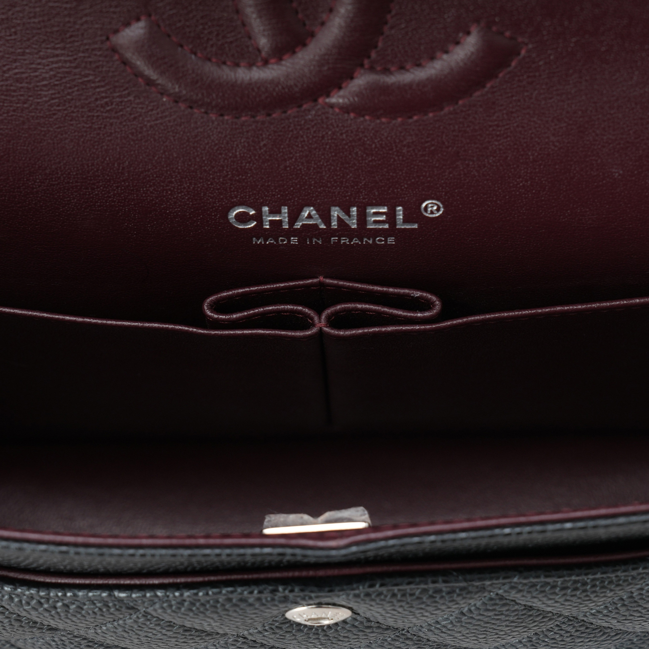 CHANEL(USED)샤넬 캐비어 클래식 미듐 플랩백